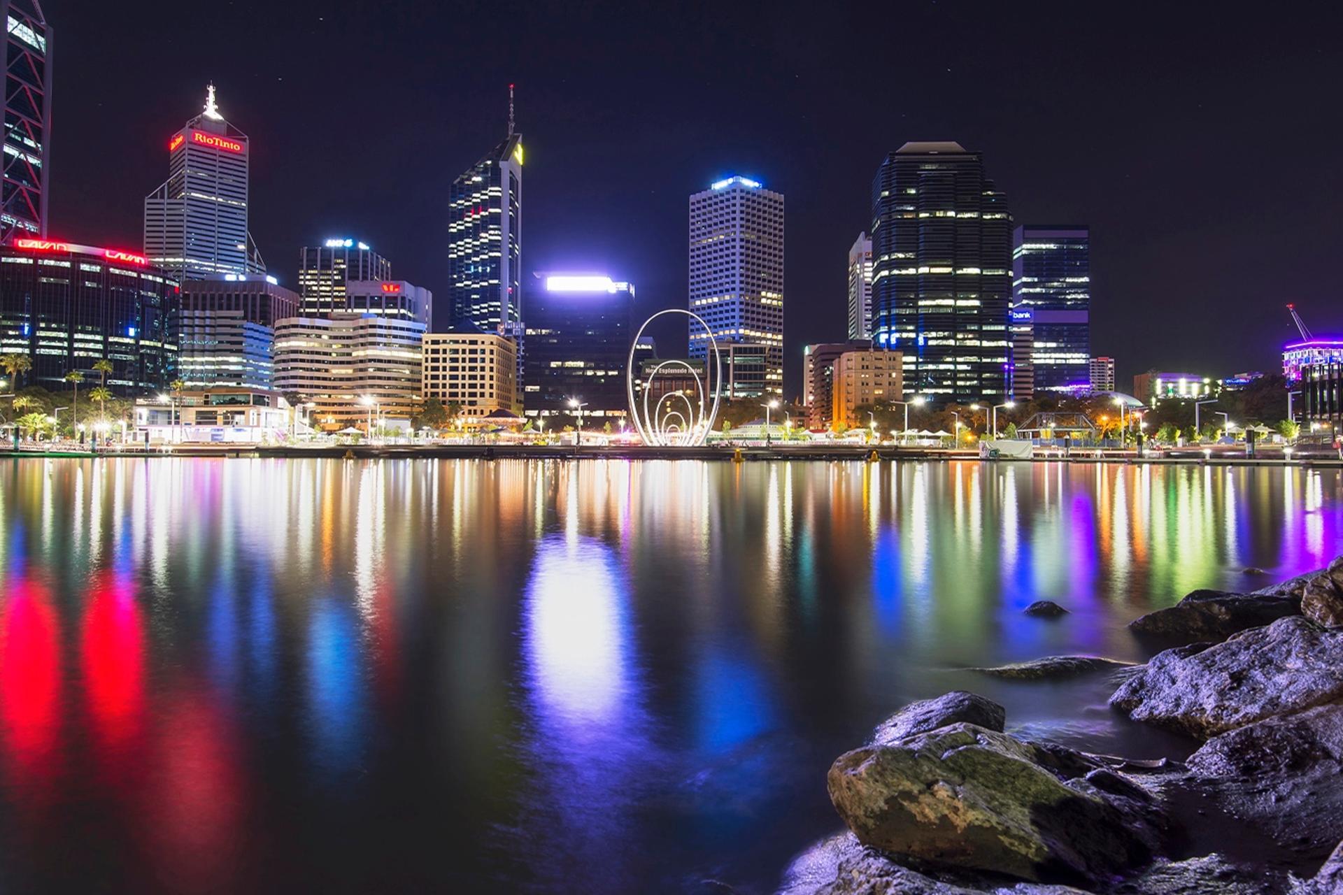 Swan River Dinner Cruise in Perth - Thumbnail 3