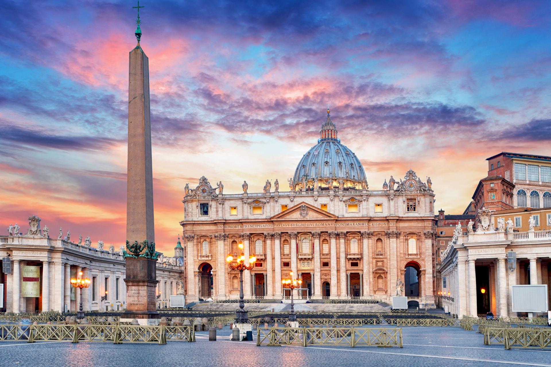 Papal Audience with Pope Leo XIV Tour in Rome - Thumbnail 10