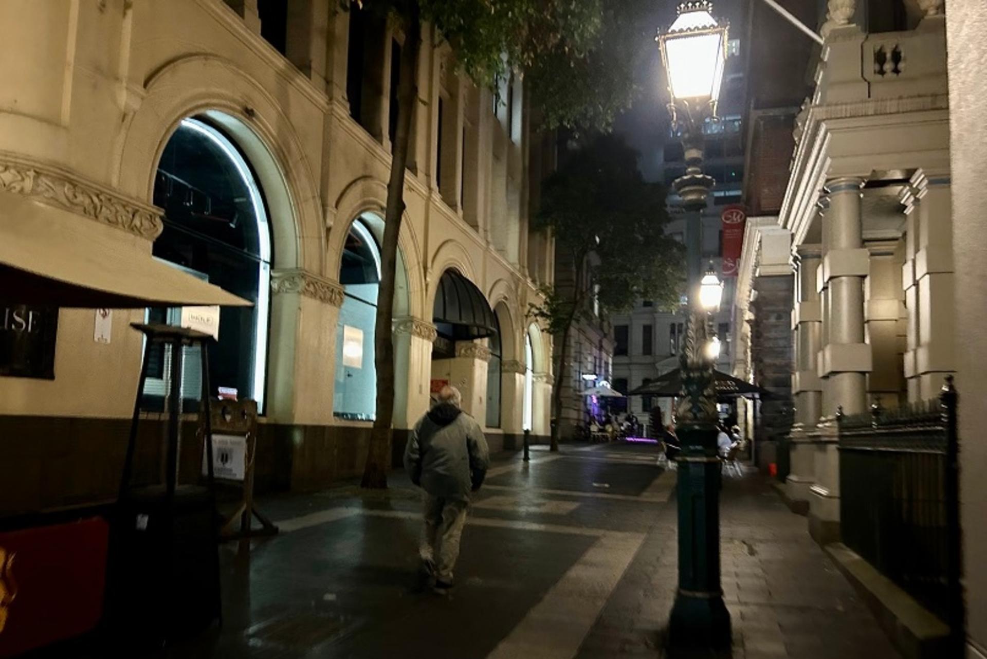 Spirits and Ales Haunted Pub Tour in Melbourne - Thumbnail 3