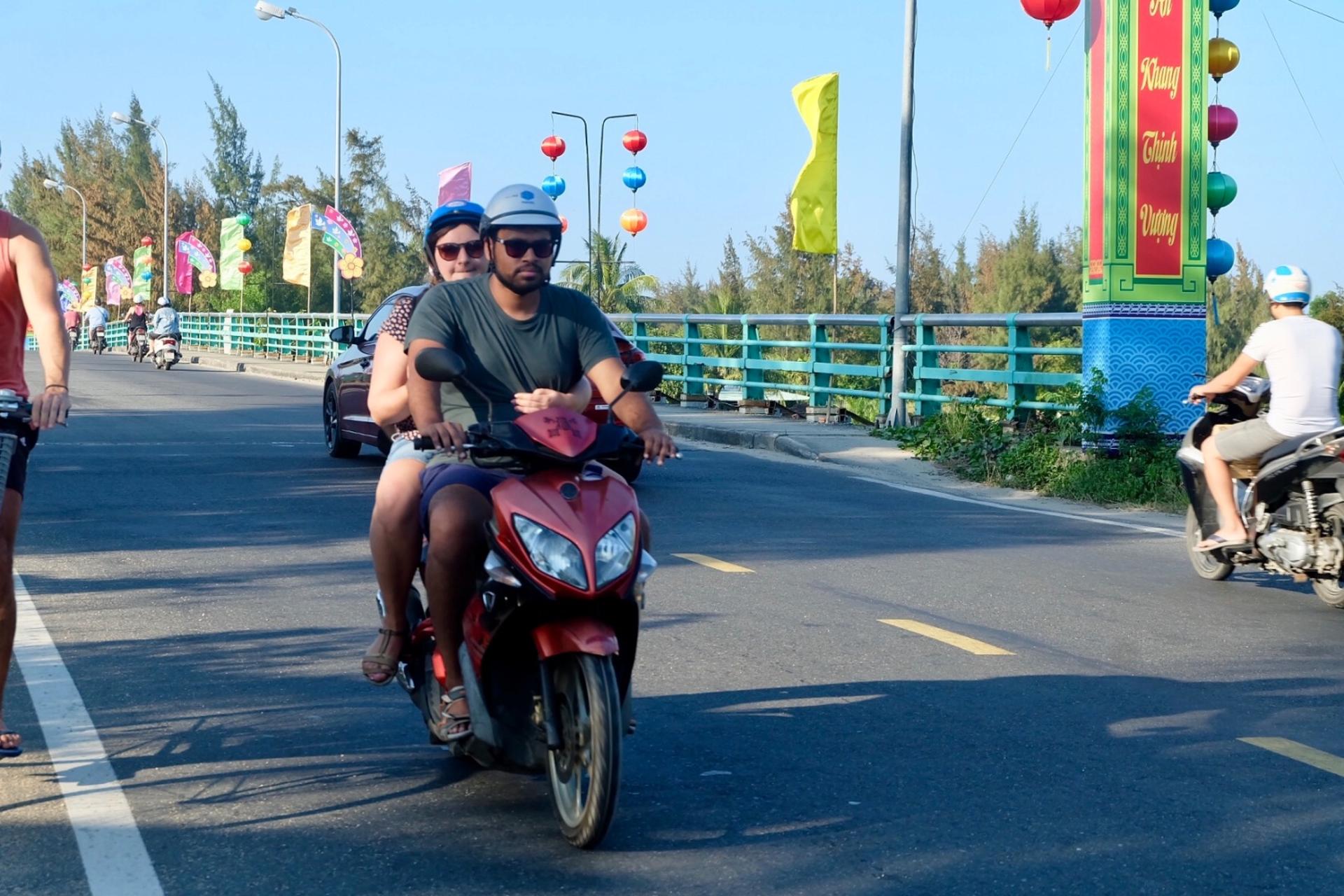 Scooter, Motorbike and Fullface Helmet  Rental in Hoi An  - Thumbnail 2