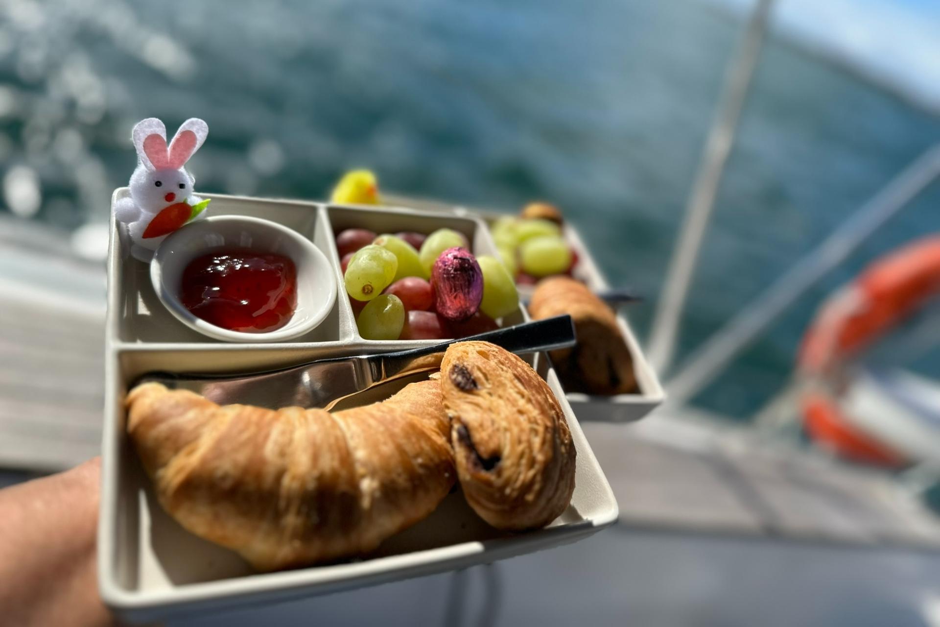2-Hour Sailing Cruise Small Group with Refreshments in Gold Coast  - Thumbnail 17
