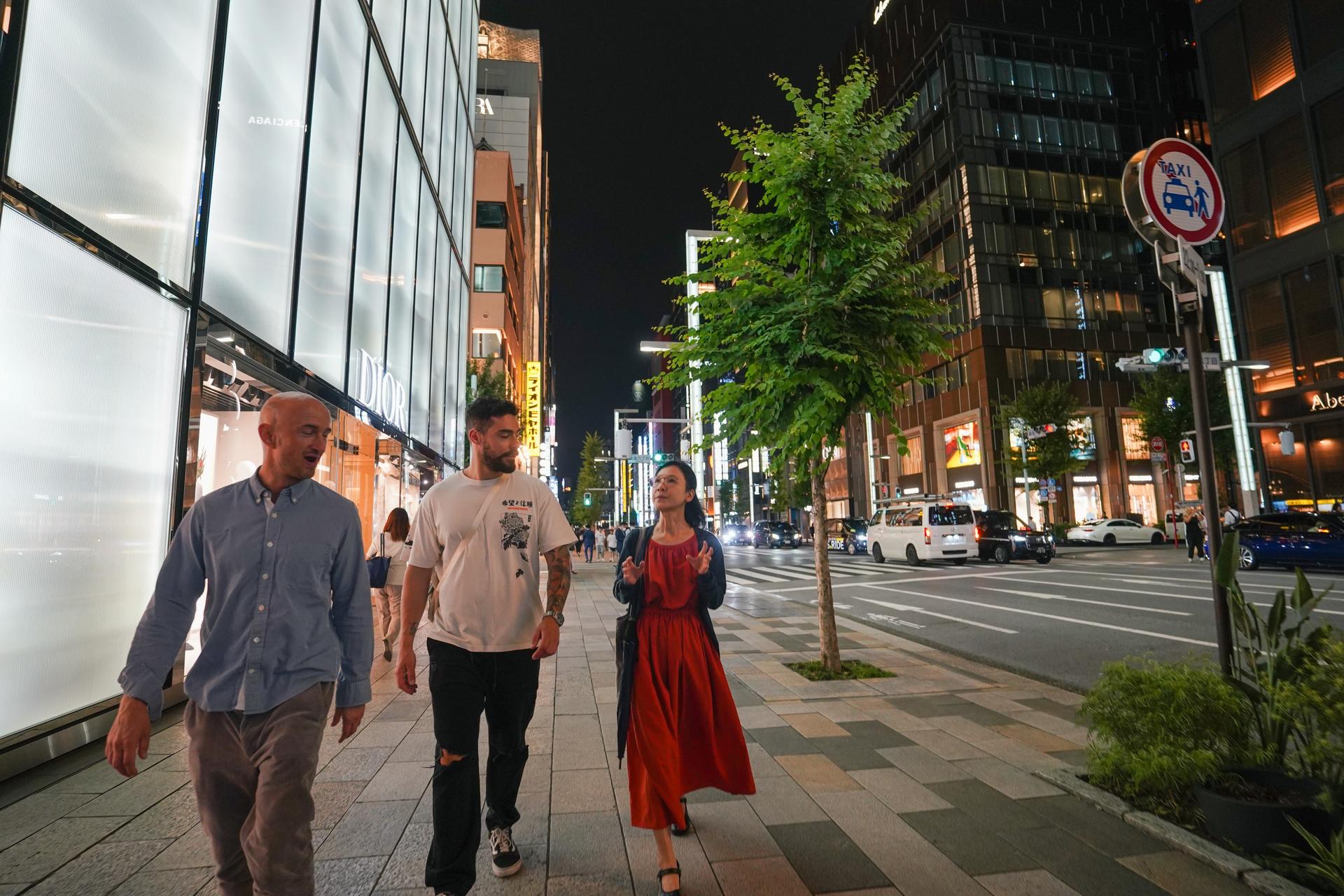 Ginza VIP A5 Rank Wagyu Tour: All-You-Can-Eat Wagyu & Sake Tasting - Thumbnail 13