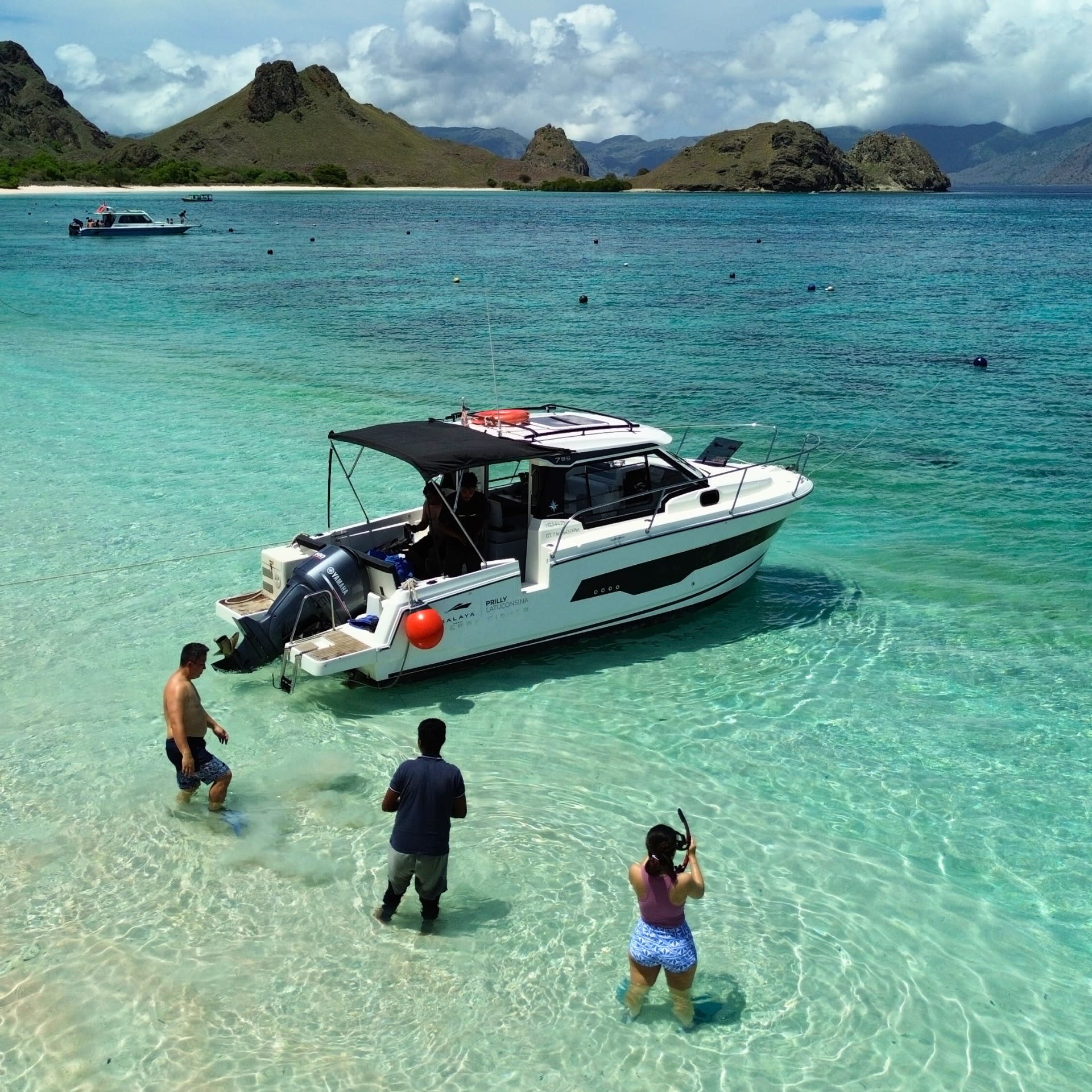 Private Komodo Yacht Tour from Labuan Bajo by Salaya Yacht - Thumbnail 2