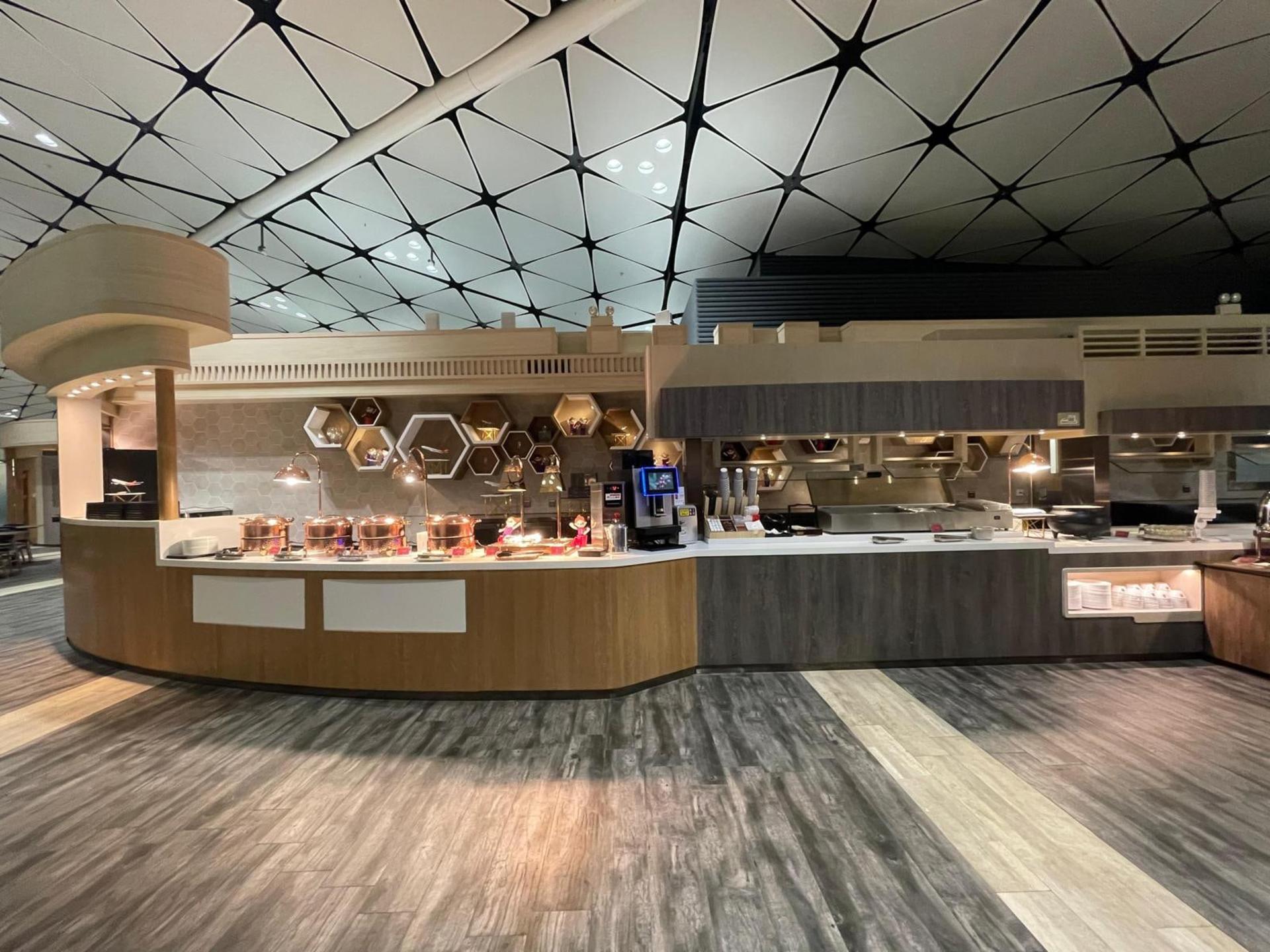Hong Kong International Airport Lounge Service  - Thumbnail 2