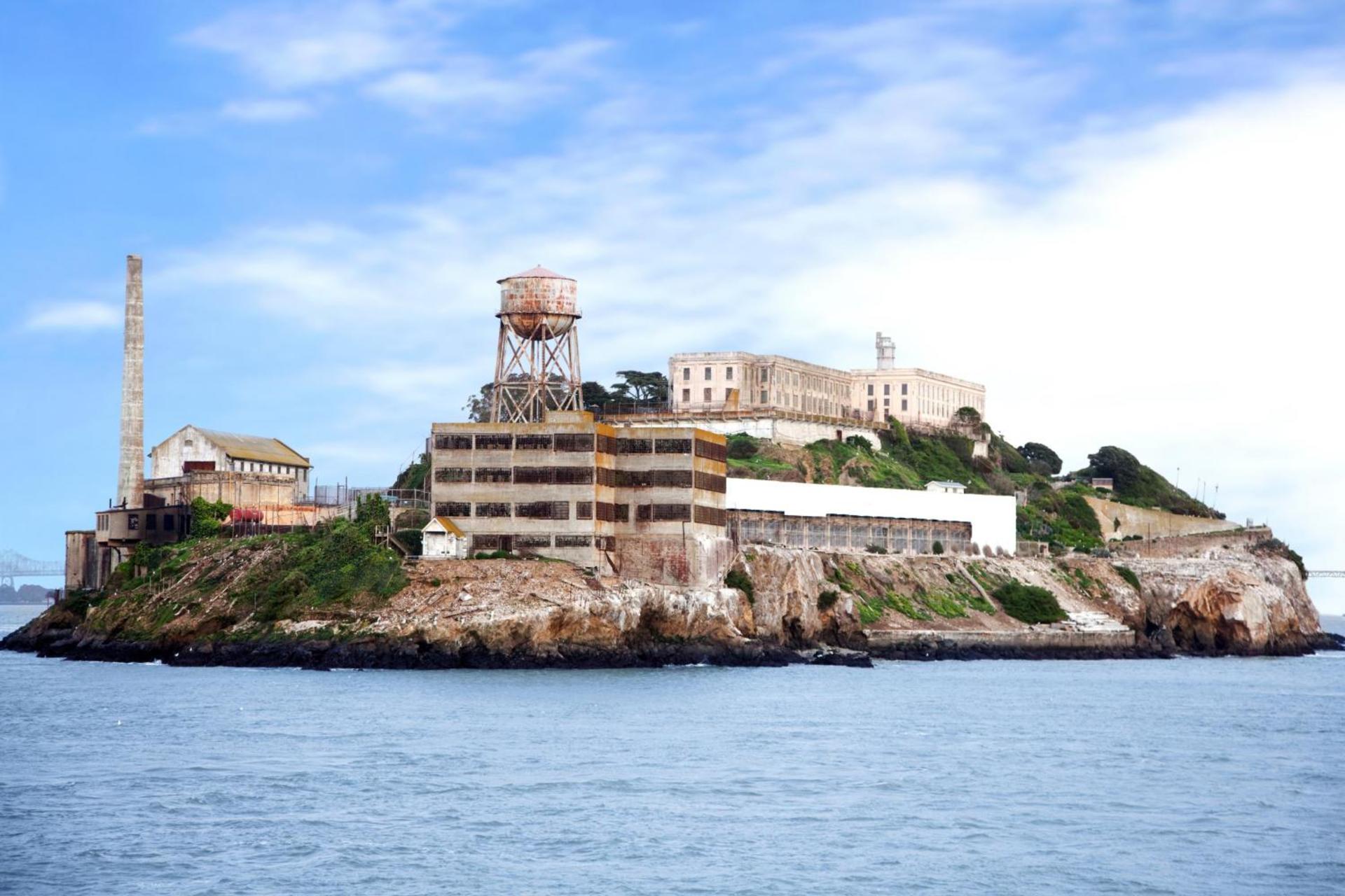 Alcatraz Island and City Tour in San Francisco - Thumbnail 2