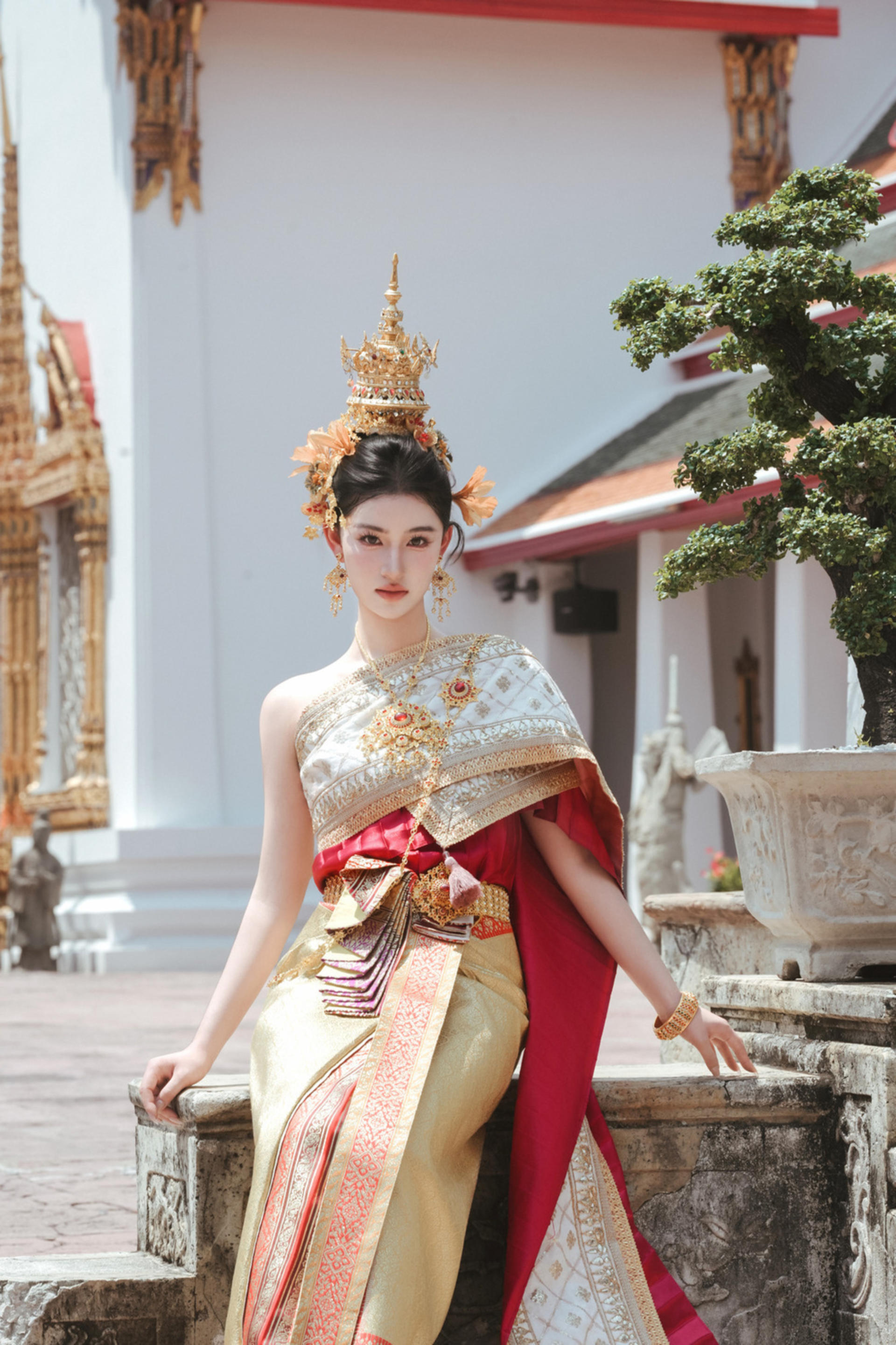 Nana Thai Costume & Photo in Bangkok - Thumbnail 18