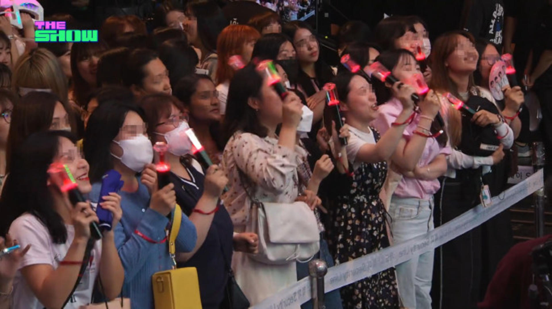 [KPOP] THE SHOW + MVP Seoul Tour Package - Thumbnail 2