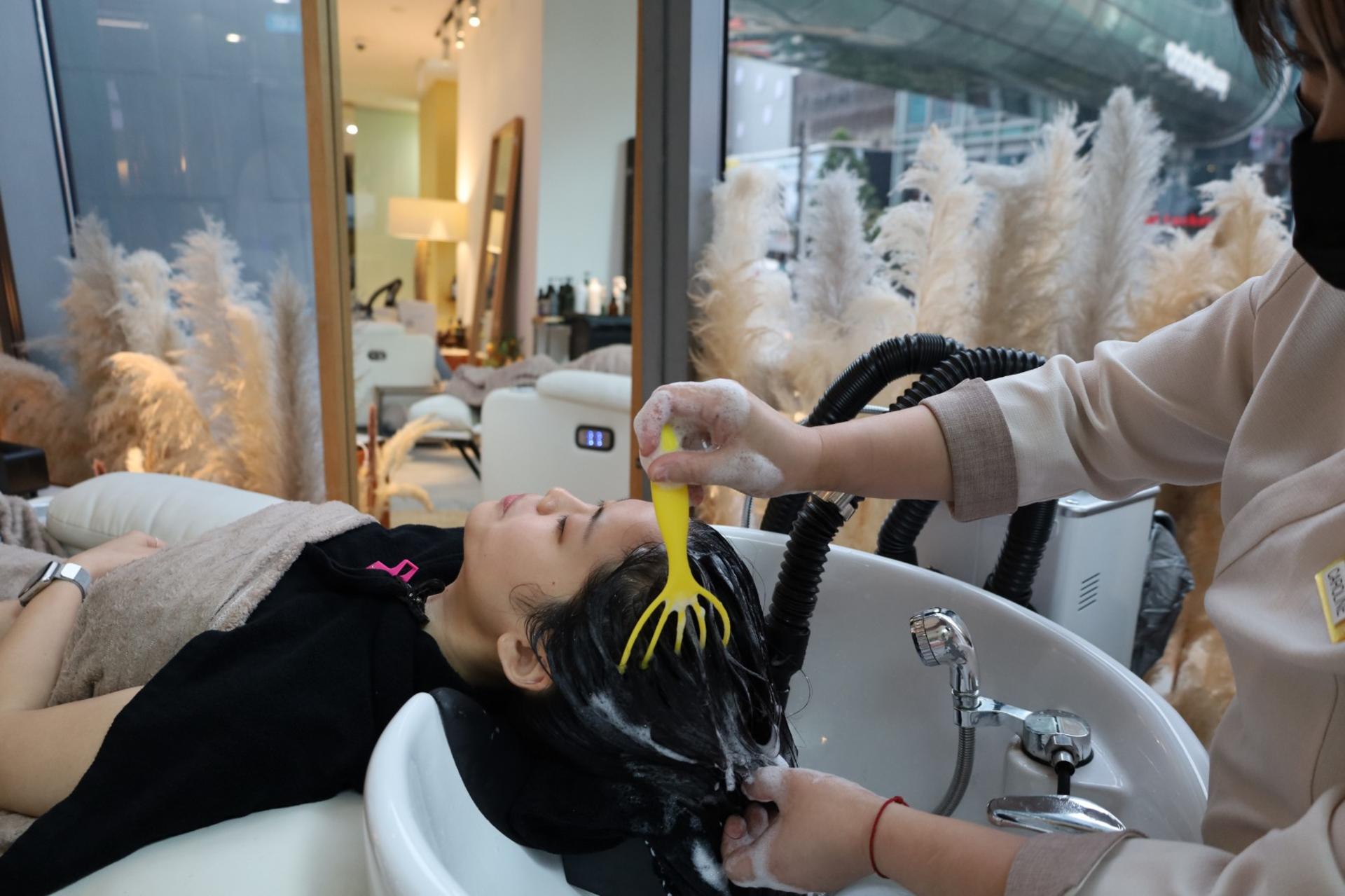 3-in-1 Head Spa Experience in Orchard (Head Spa+Facial+Waterfall) - Image 1