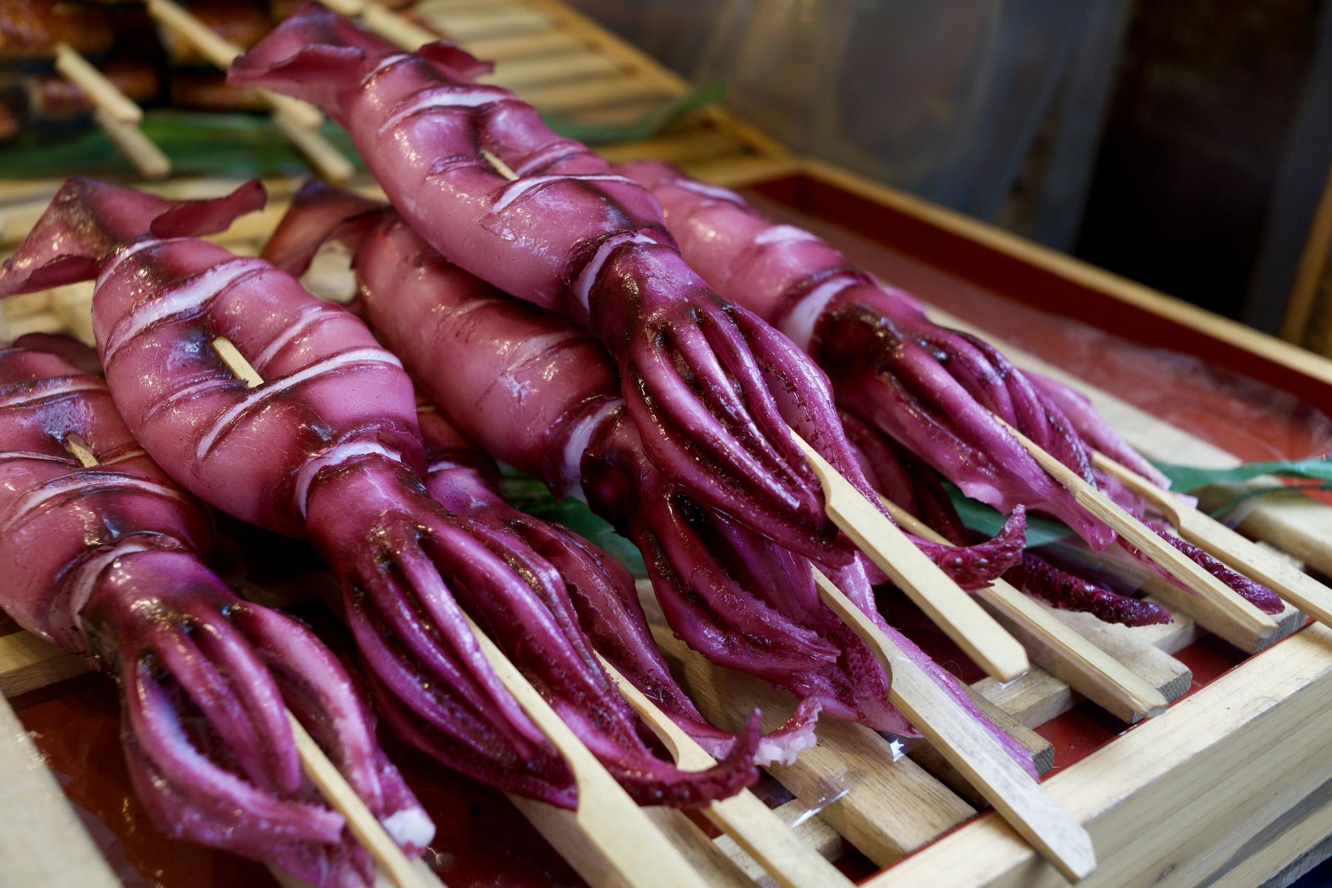 Tokyo Tsukiji Outer Market Half-Day Tour with Sushi Making - Thumbnail 11