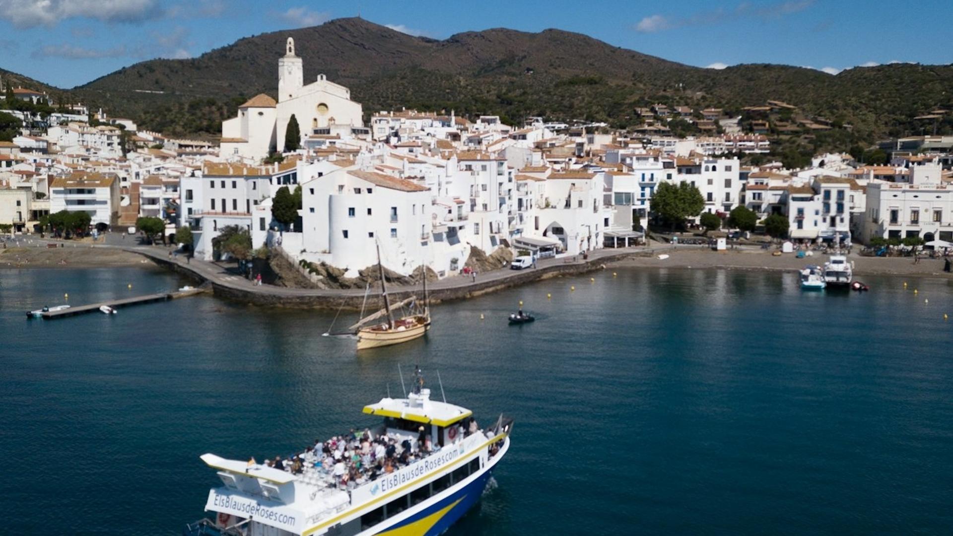 Catamaran cruise experience and free time in town in Costa Brava  - Thumbnail 2