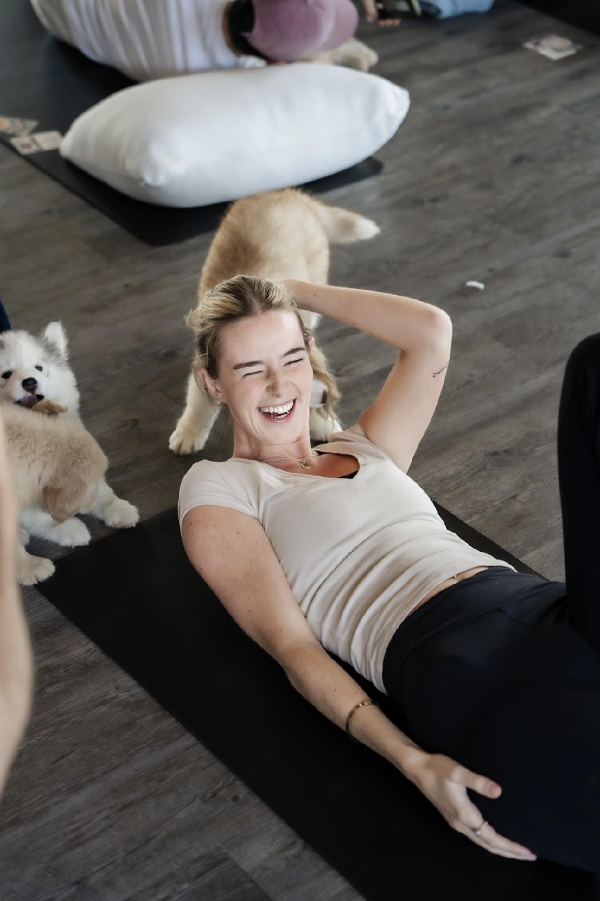 Puppy & Kitten Yoga Therapy with Photo Experience in Bangkok - Thumbnail 15