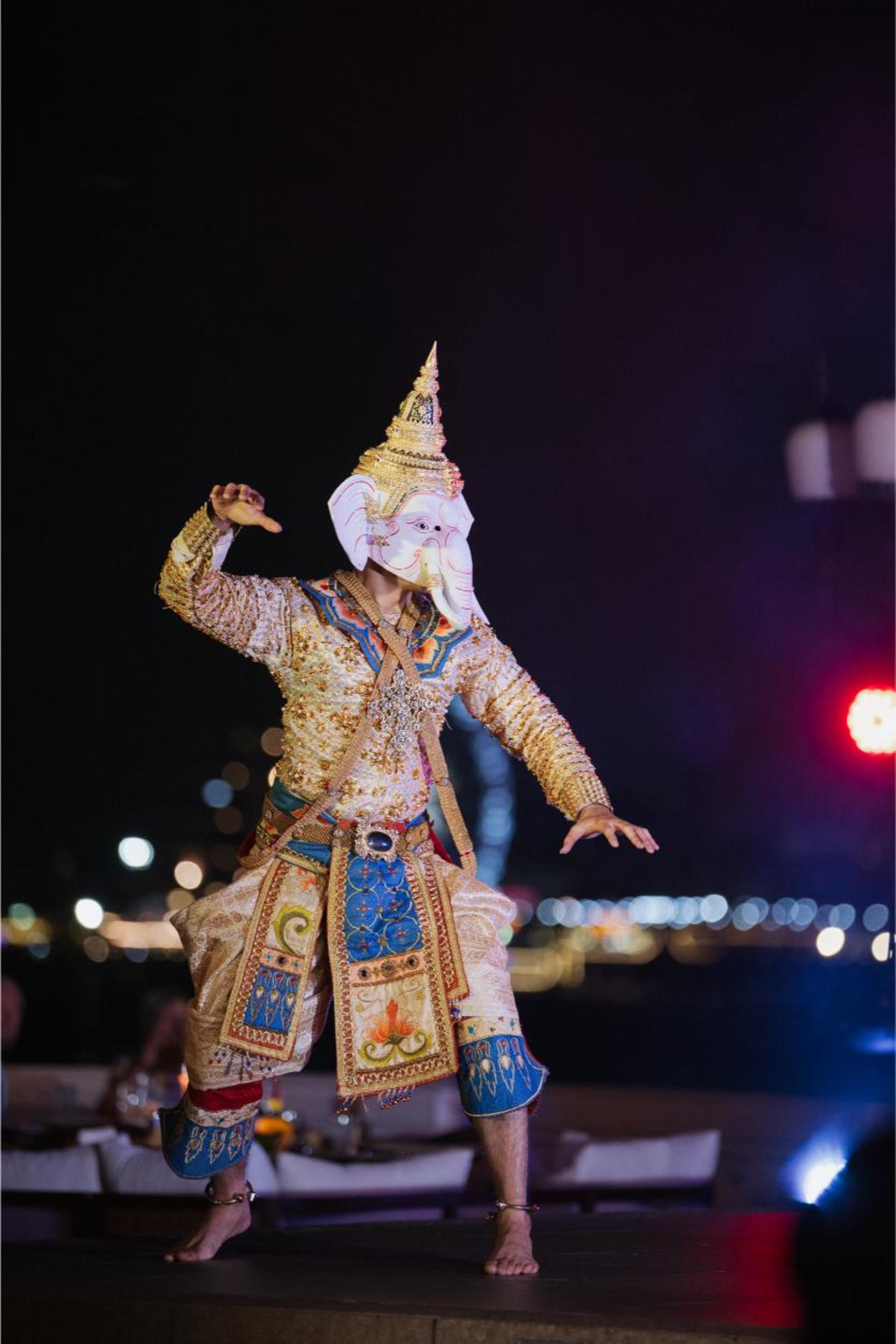 Theatrical Dining at Sala Lakorn, Anantara Riverside Bangkok - Thumbnail 26