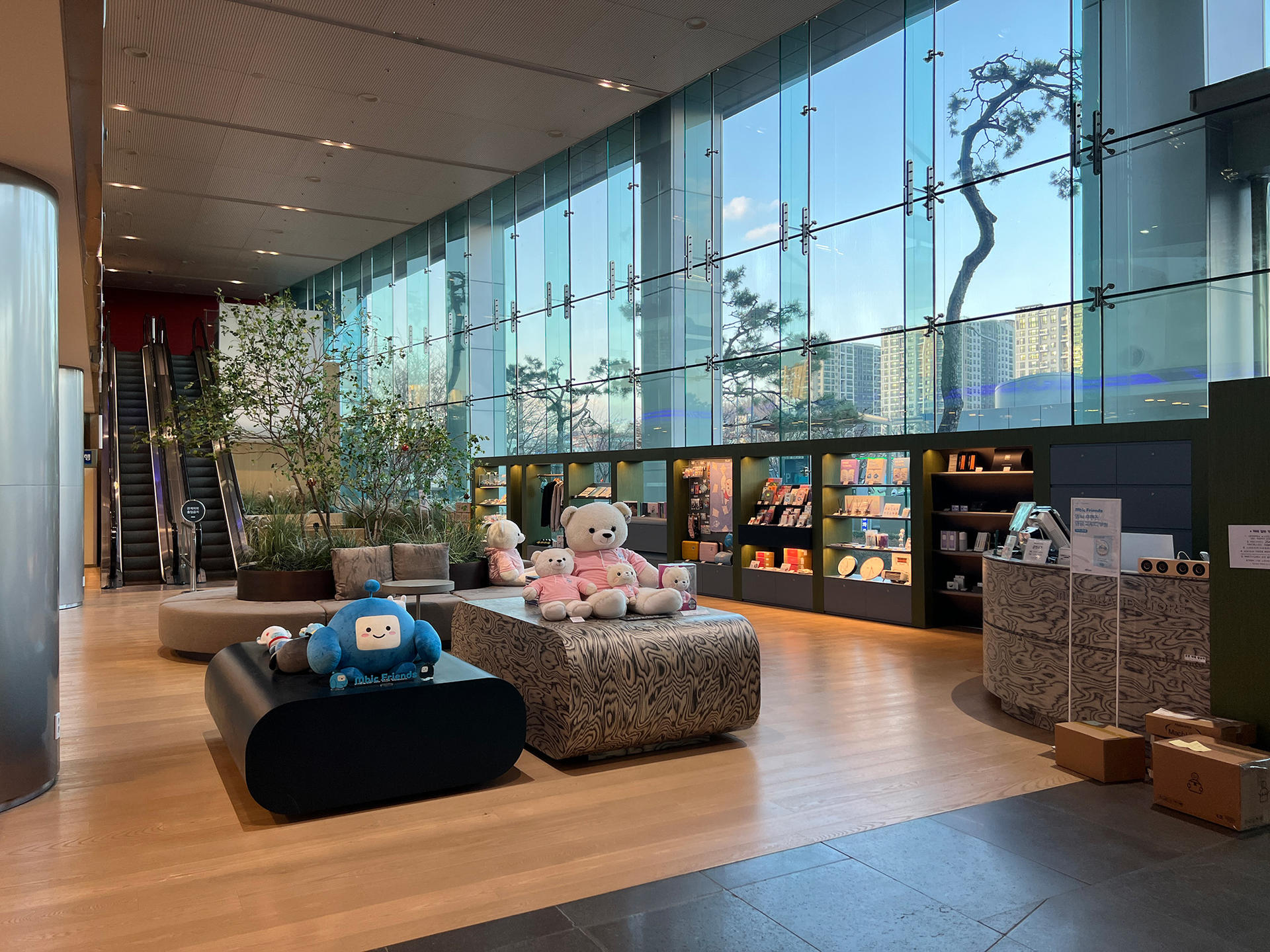 Official MBC Insider Tour: Live K-Drama Filming & VIP Studio Tour - Thumbnail 41