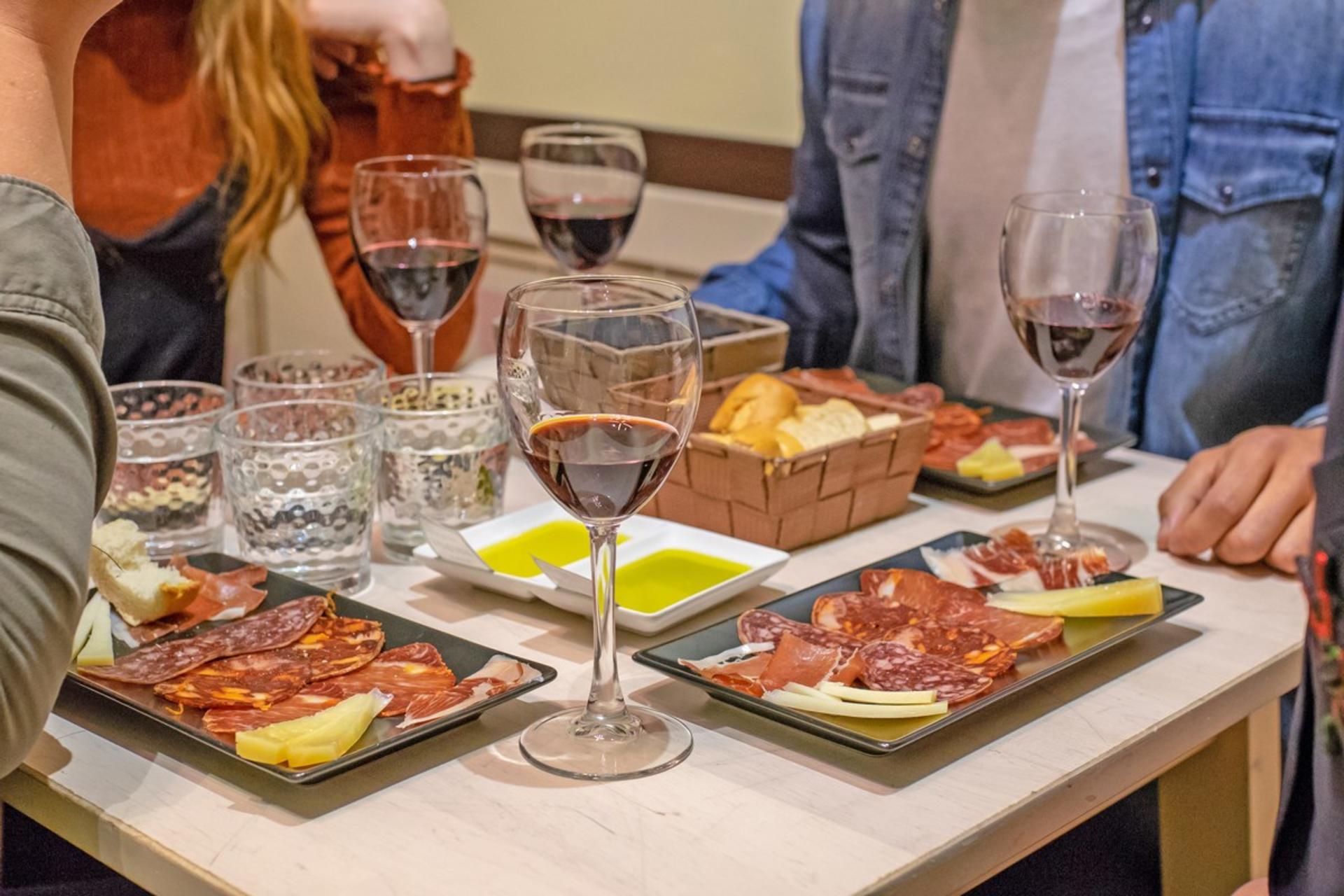 Madrid City, Flamenco Show and Tapas Walking Tour  - Thumbnail 10