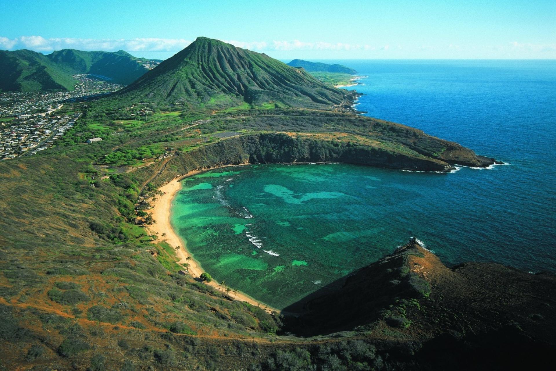 Complete Island Oahu Helicopter Tour  - Thumbnail 2