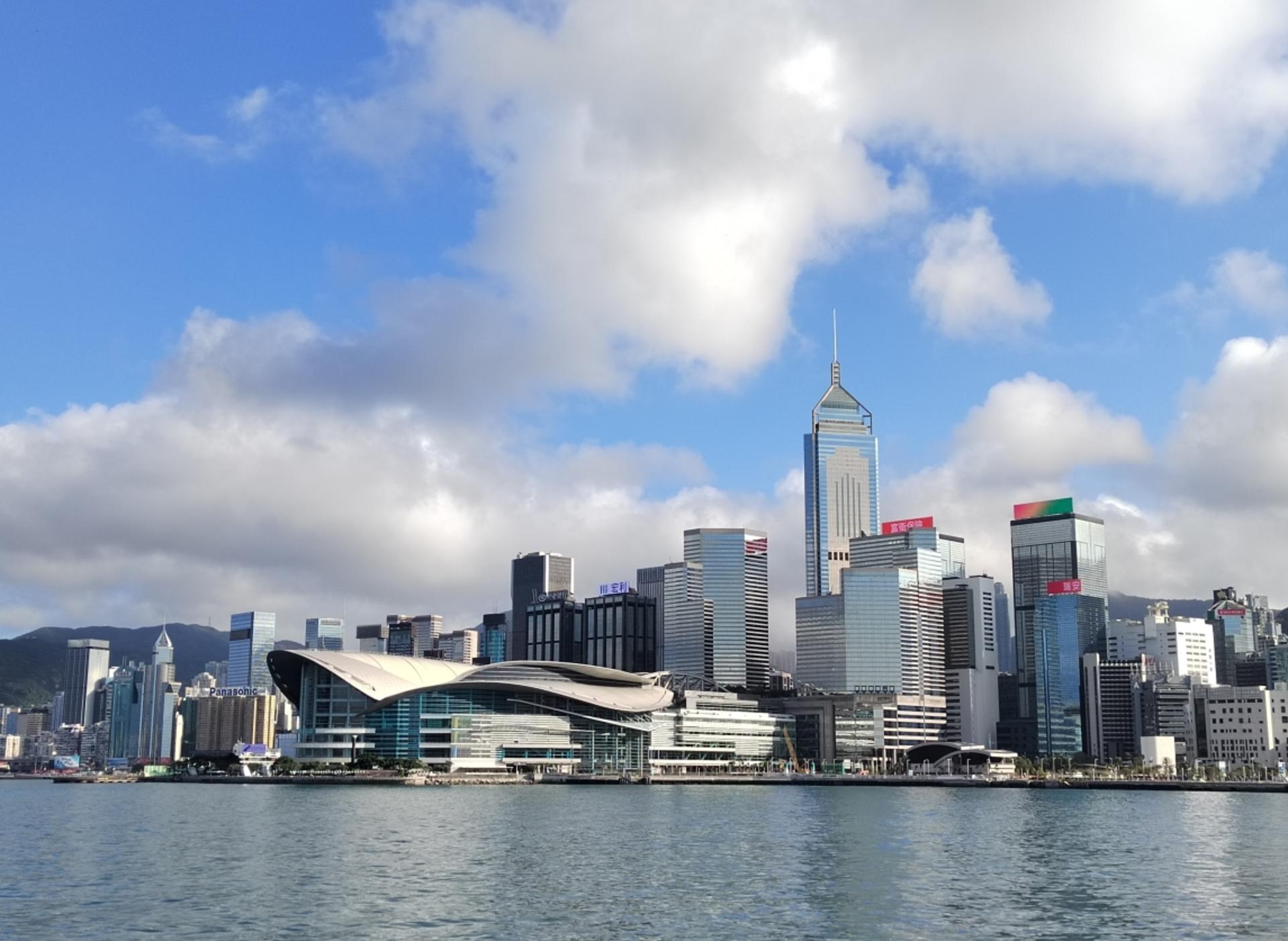 Oriental Pearl Harbour Cruise in Hong Kong | Victoria Harbor 360-Degree Sea Open-Air Buffet Luxury Cruise Tour - Thumbnail 13
