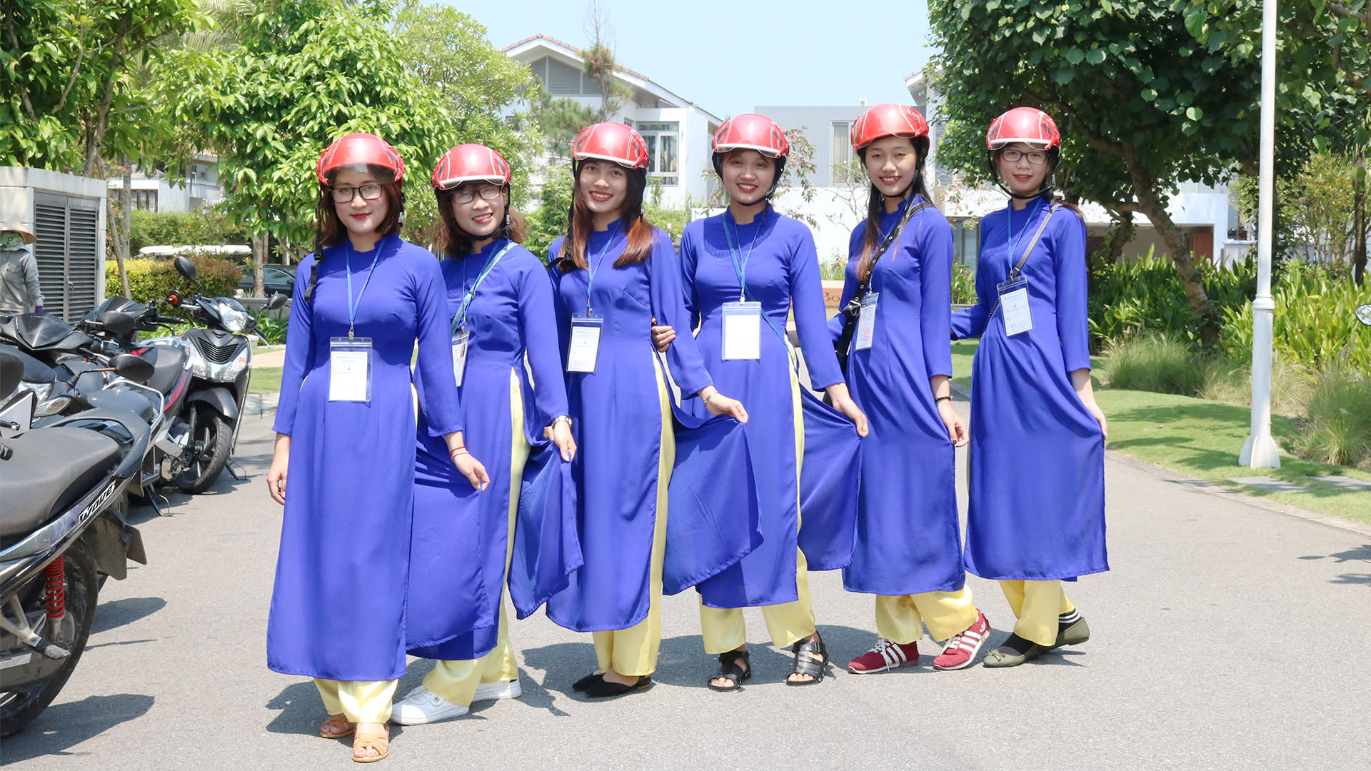 Tra Que, Thanh Ha Pottery, Cam Kim Village Tour with Aodai Rider - Thumbnail 2