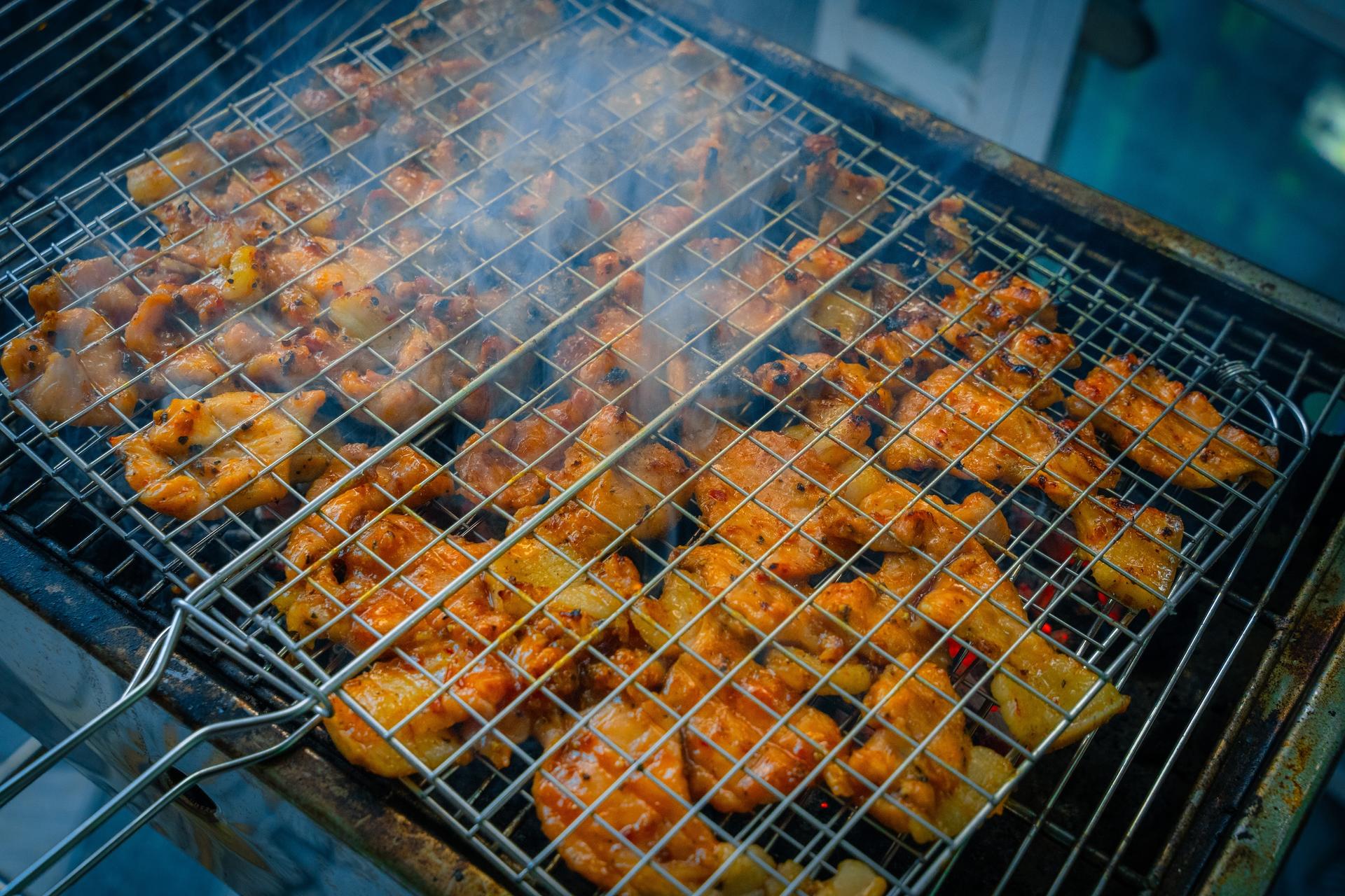 Hoi An Evening Street Food Tour with a Local Guide - Thumbnail 44