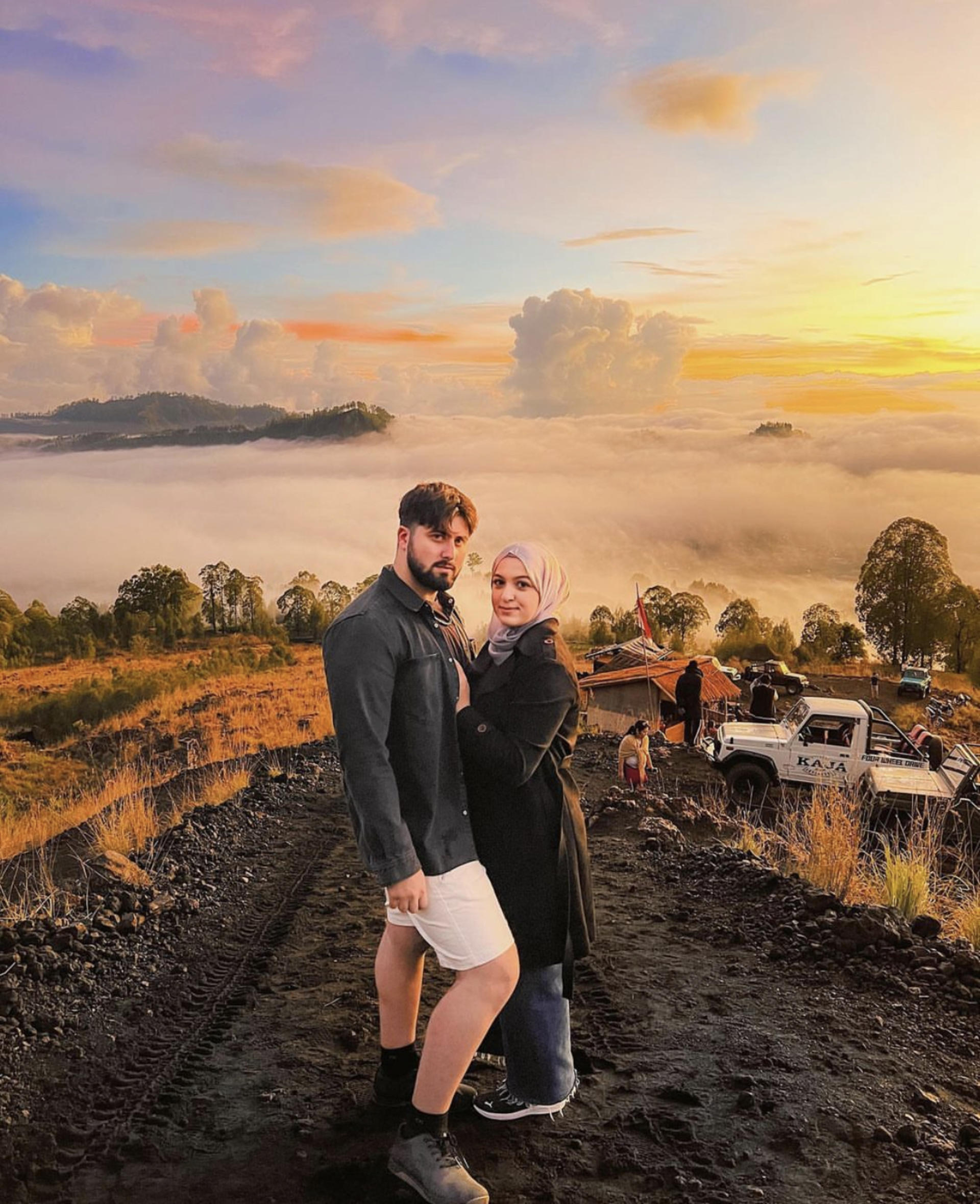 Mount Batur 4WD Jeep Sunrise with Photographer and Custom Jeep Color - Thumbnail 8