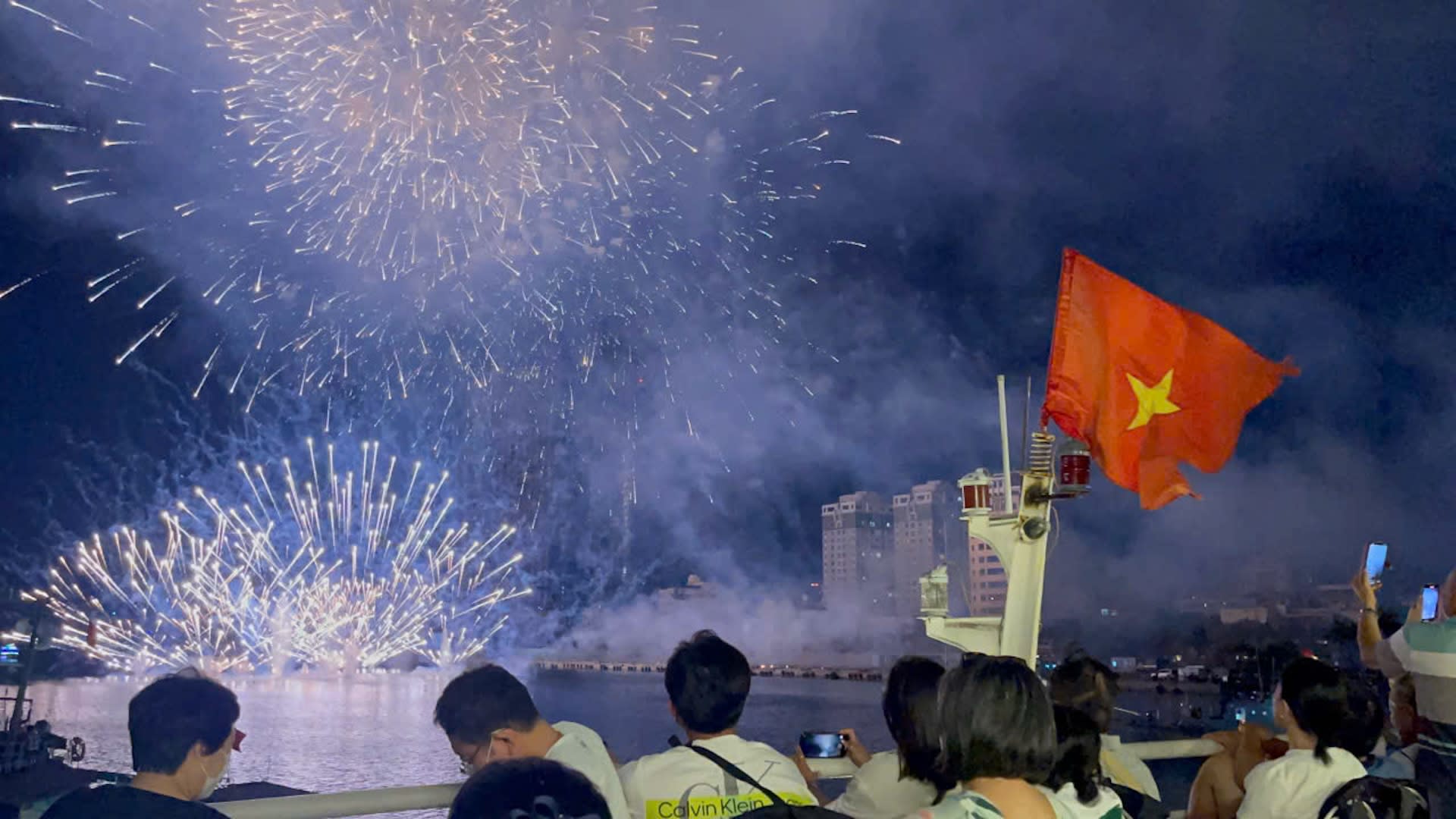 Han River Night Cruises By Tau Rong Song Han - Thumbnail 10