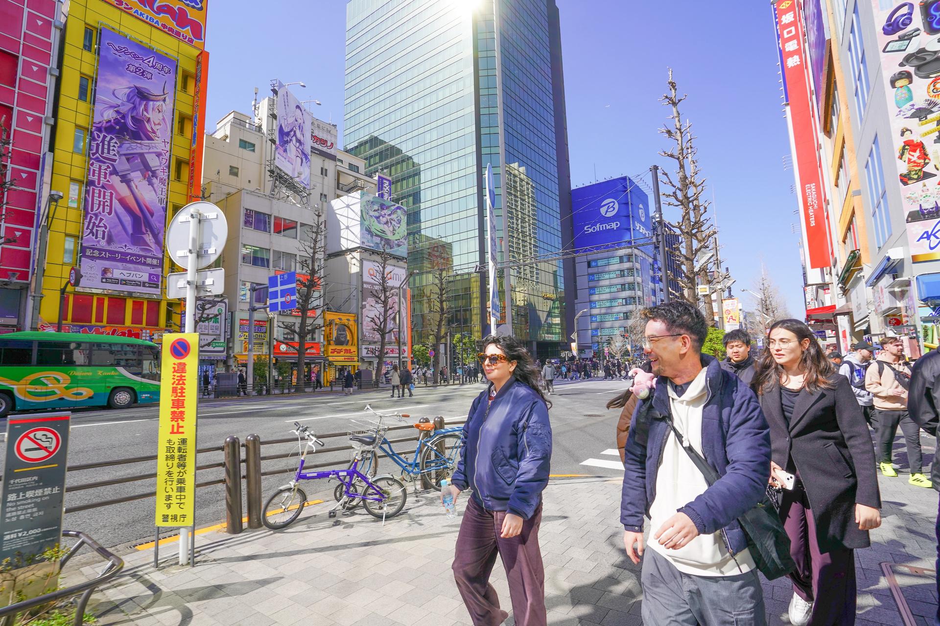 Akihabara Electric & Anime Town Walk : Dive into The Holy Land of Ot - Thumbnail 33