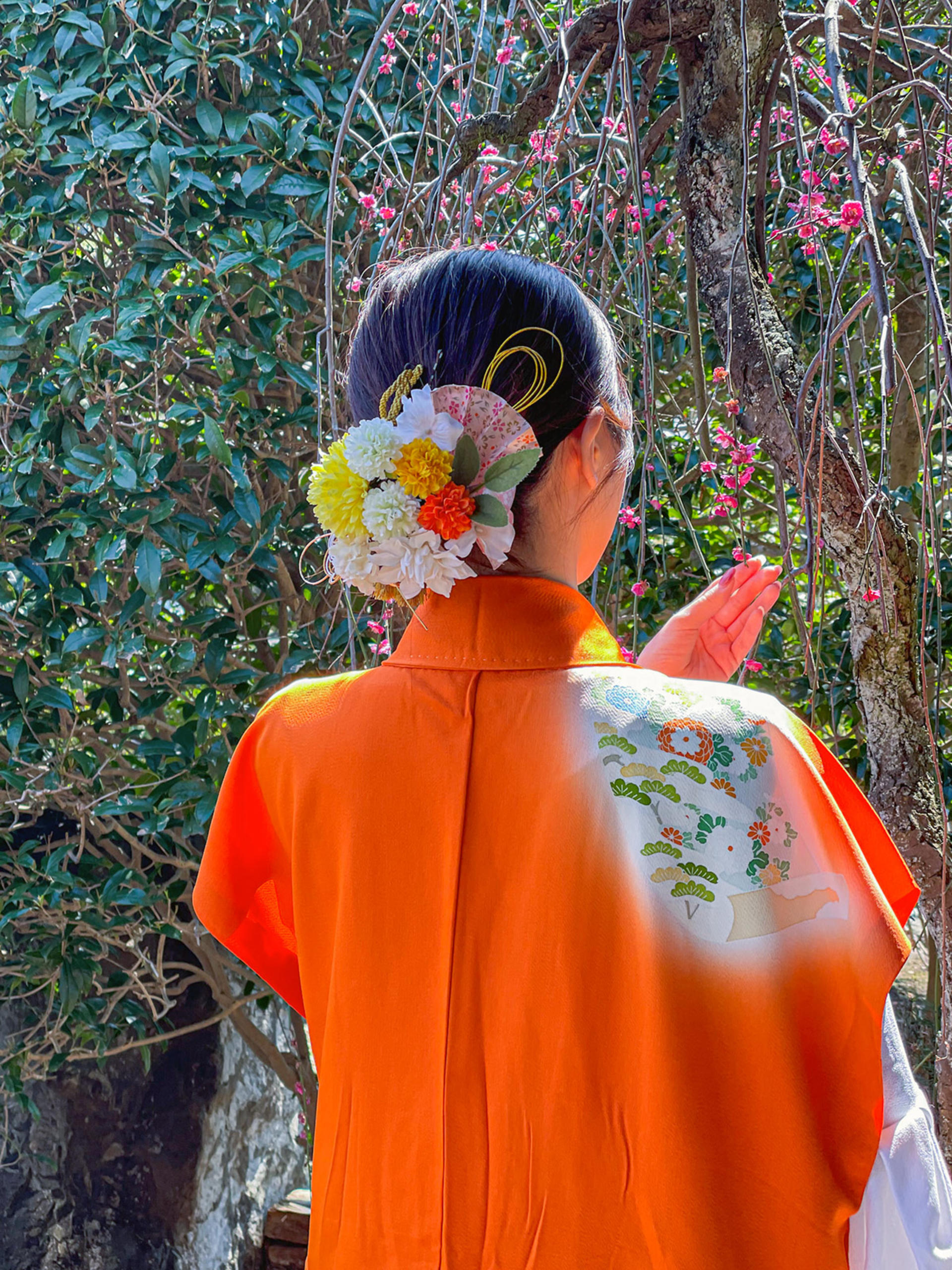 Japanese Hair Ornament & Brooch Making Experience (Kyoto) - Image 1
