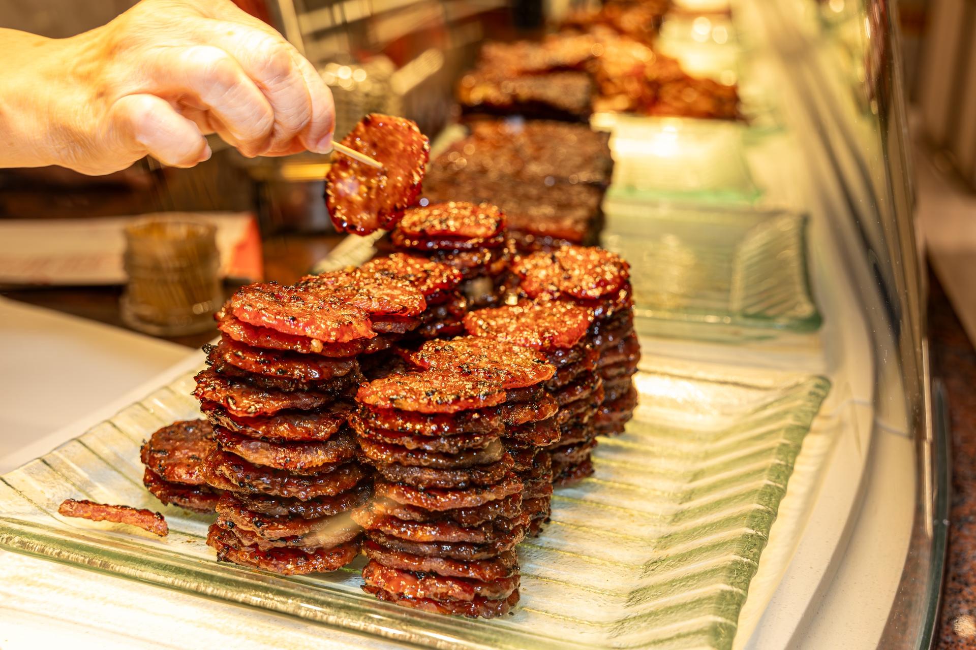 Singapore Foodie Experience Guided Tour with 5 Tastings - Thumbnail 3