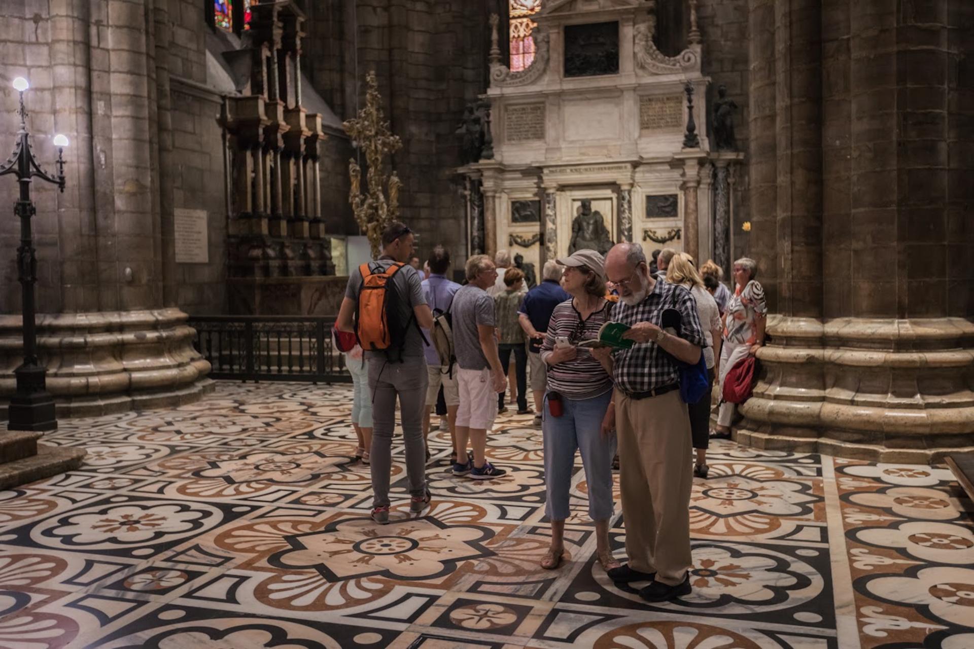 Milan Duomo and Rooftop Tour - Thumbnail 5