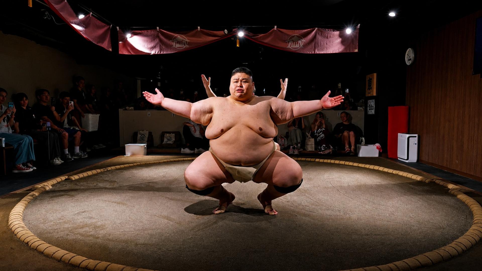 Tokyo Live Sumo Show & Interactive Experience - Thumbnail 2