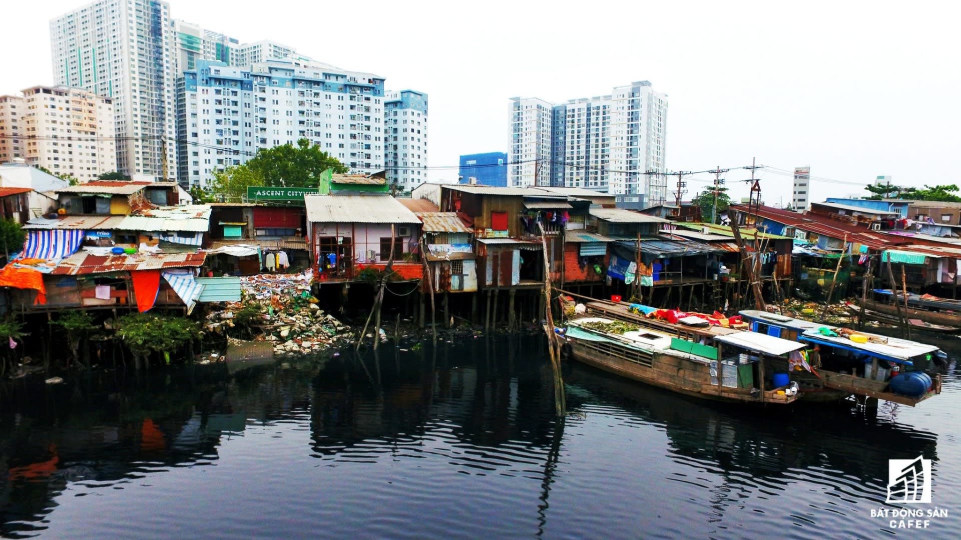 Slum Tour by Motorbike  - Image 1