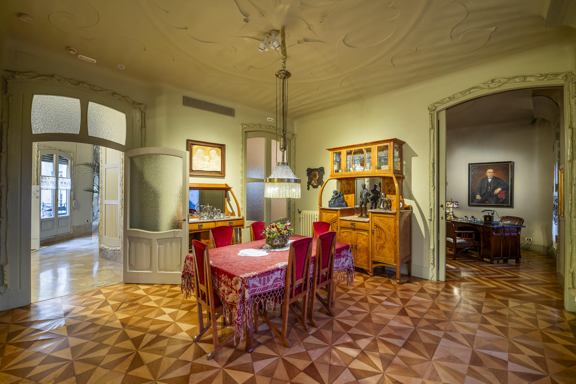 Barcelona: La Pedrera-Casa Mila Ticket & Audio Guide Option - Thumbnail 8