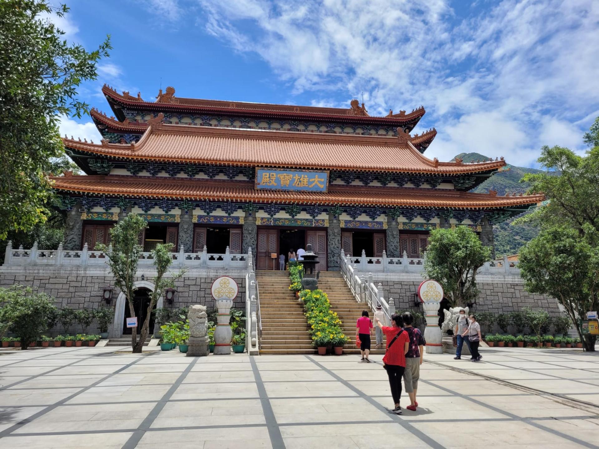 Luxury Lantau Tour with Crystal Cable Car, Tai O boat, hotel pick up - Thumbnail 13