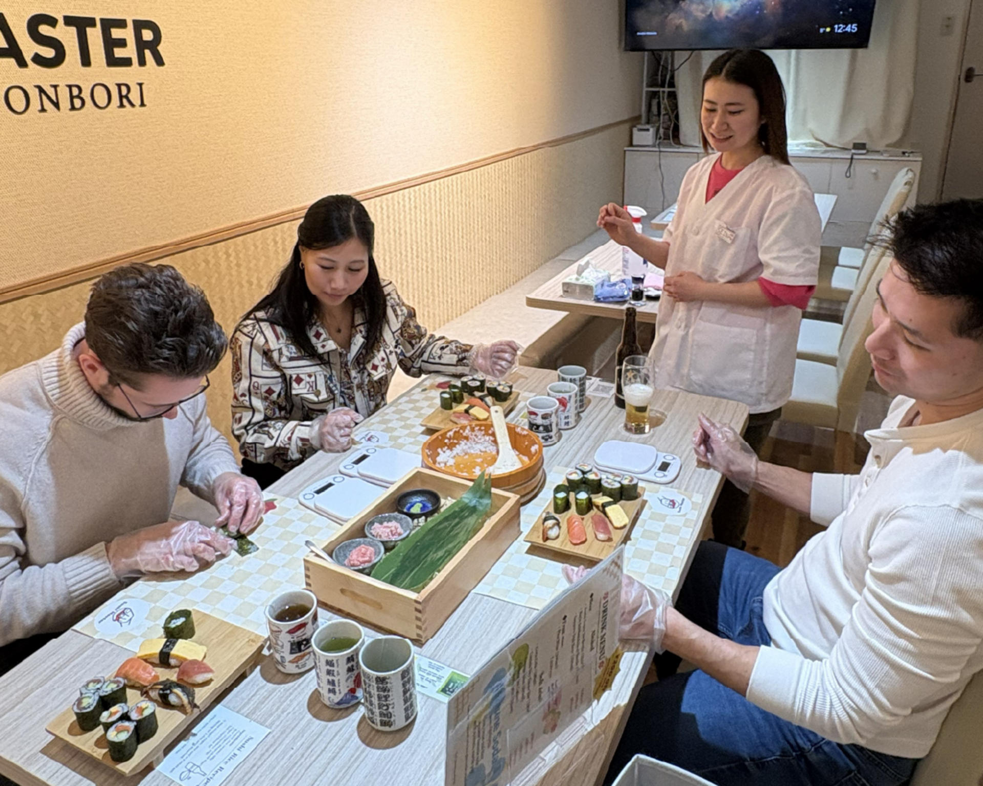 Osaka: Let’s be a Sushi Master in Namba! Same-day bookings welcome! - Thumbnail 12