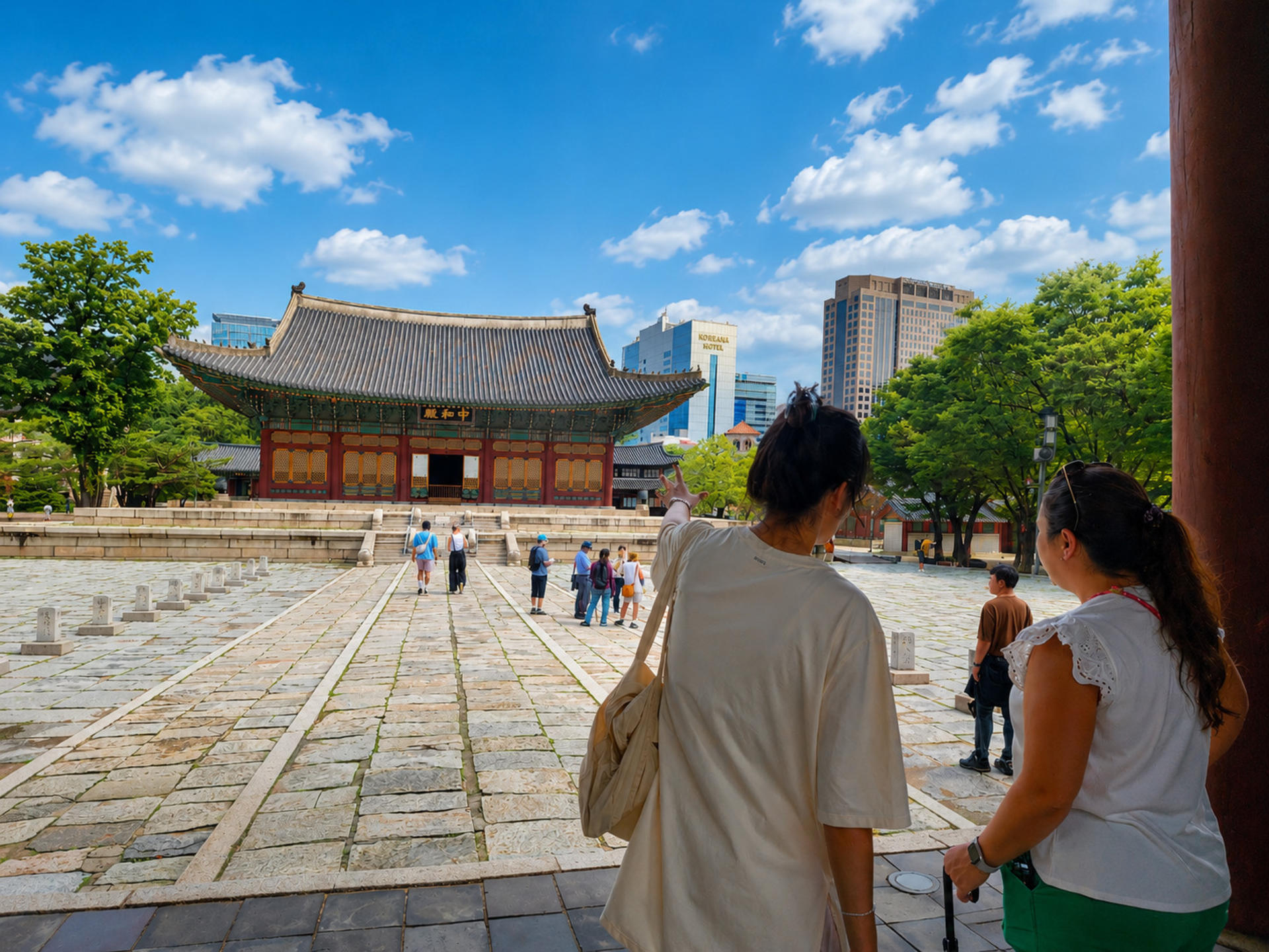 Highlights of Seoul: Deoksugung Palace & N Seoul Tower - Image 1
