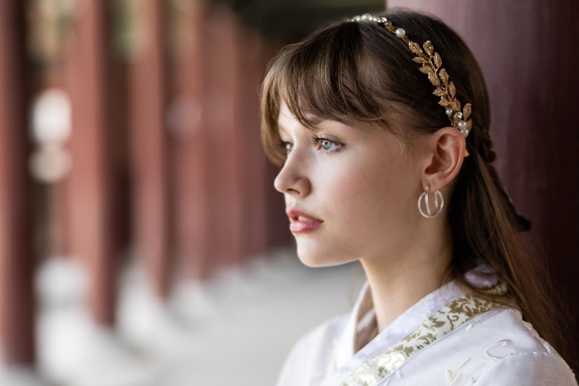 Cinematic Hanbok Photoshoot at Gyeongbokgung - Image 1