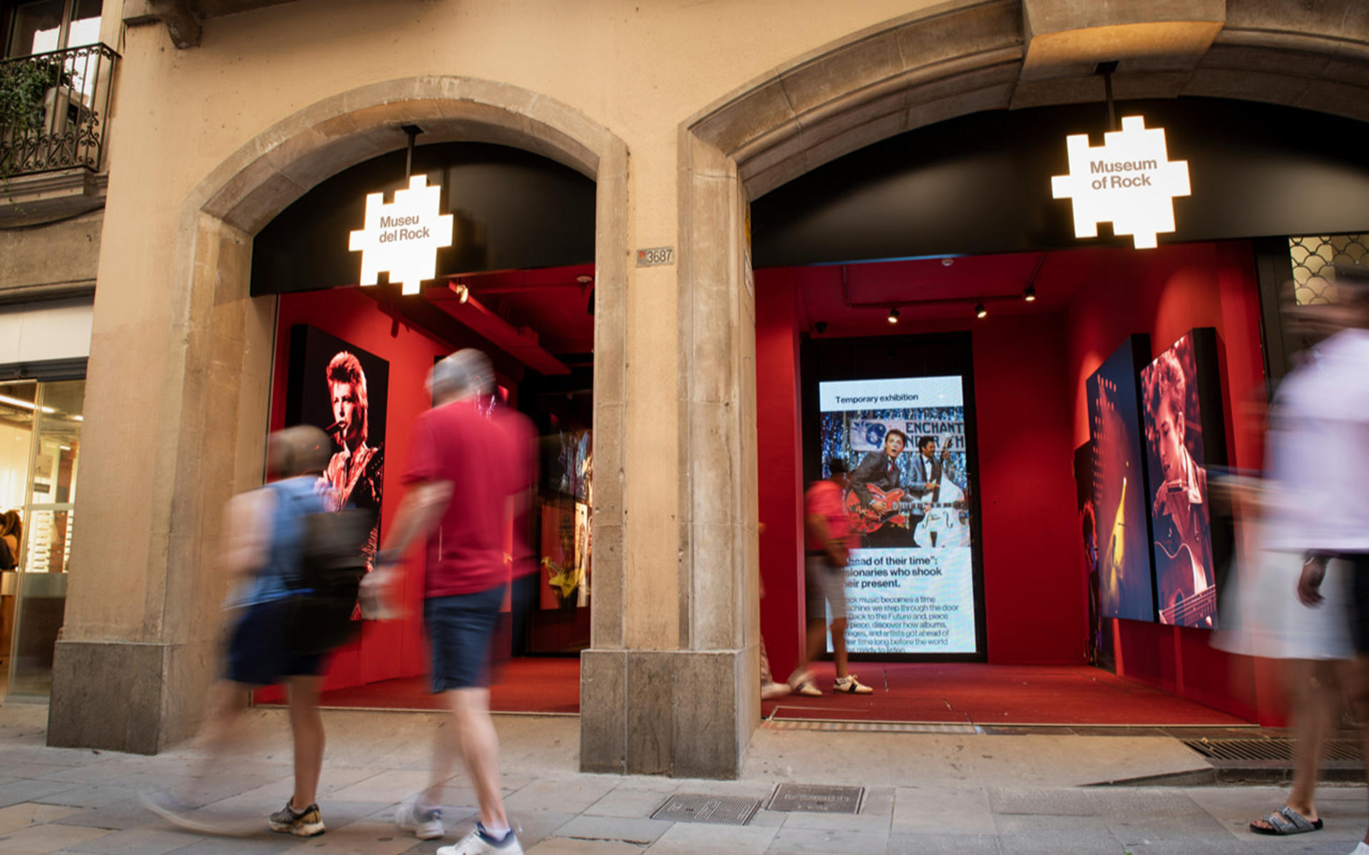 Guitar Legends Hall: Rock Museum in Barcelona - Thumbnail 3