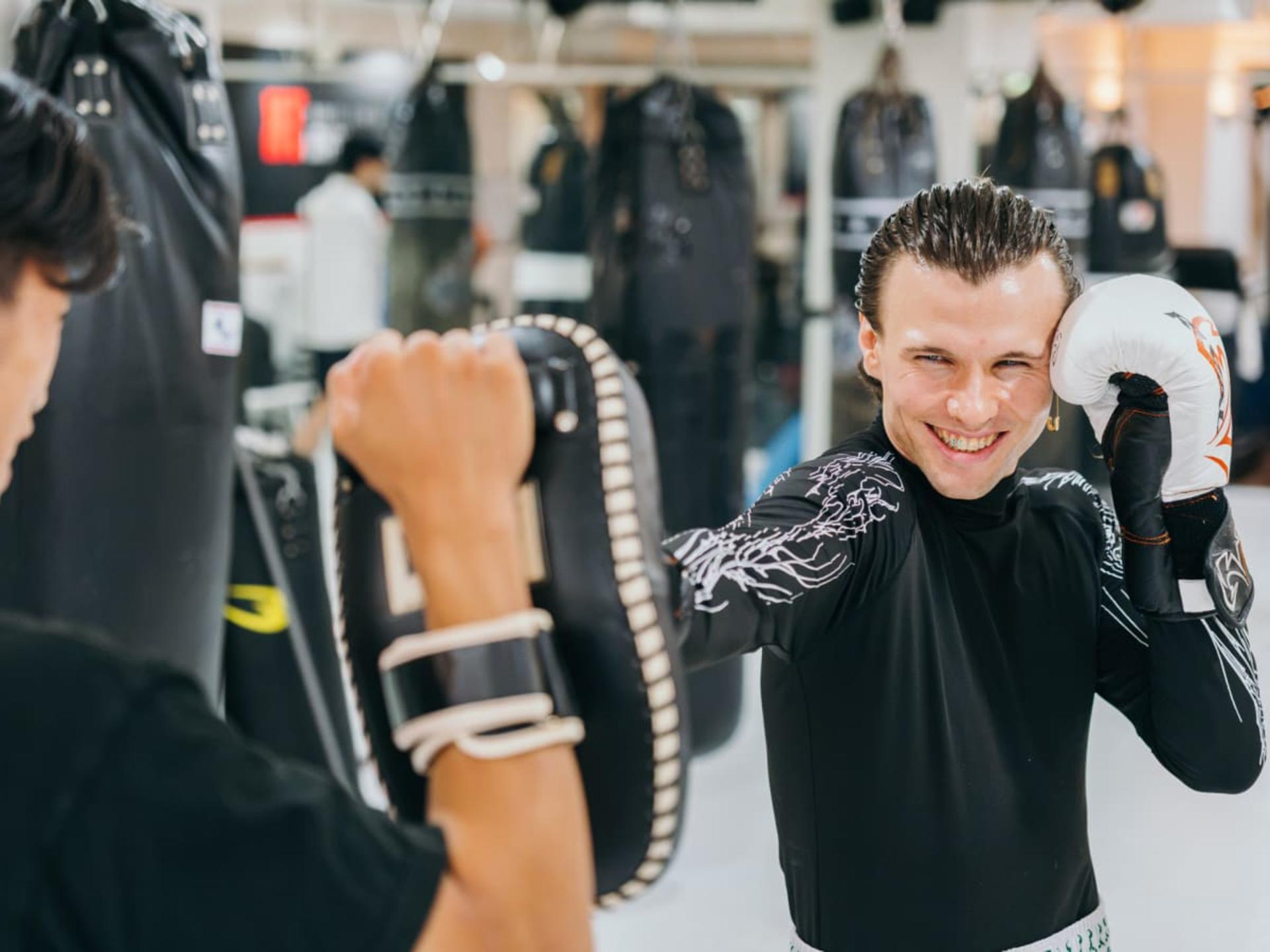 [Experience Tours Osaka]: Kickboxing with Pro Fighters - Thumbnail 10
