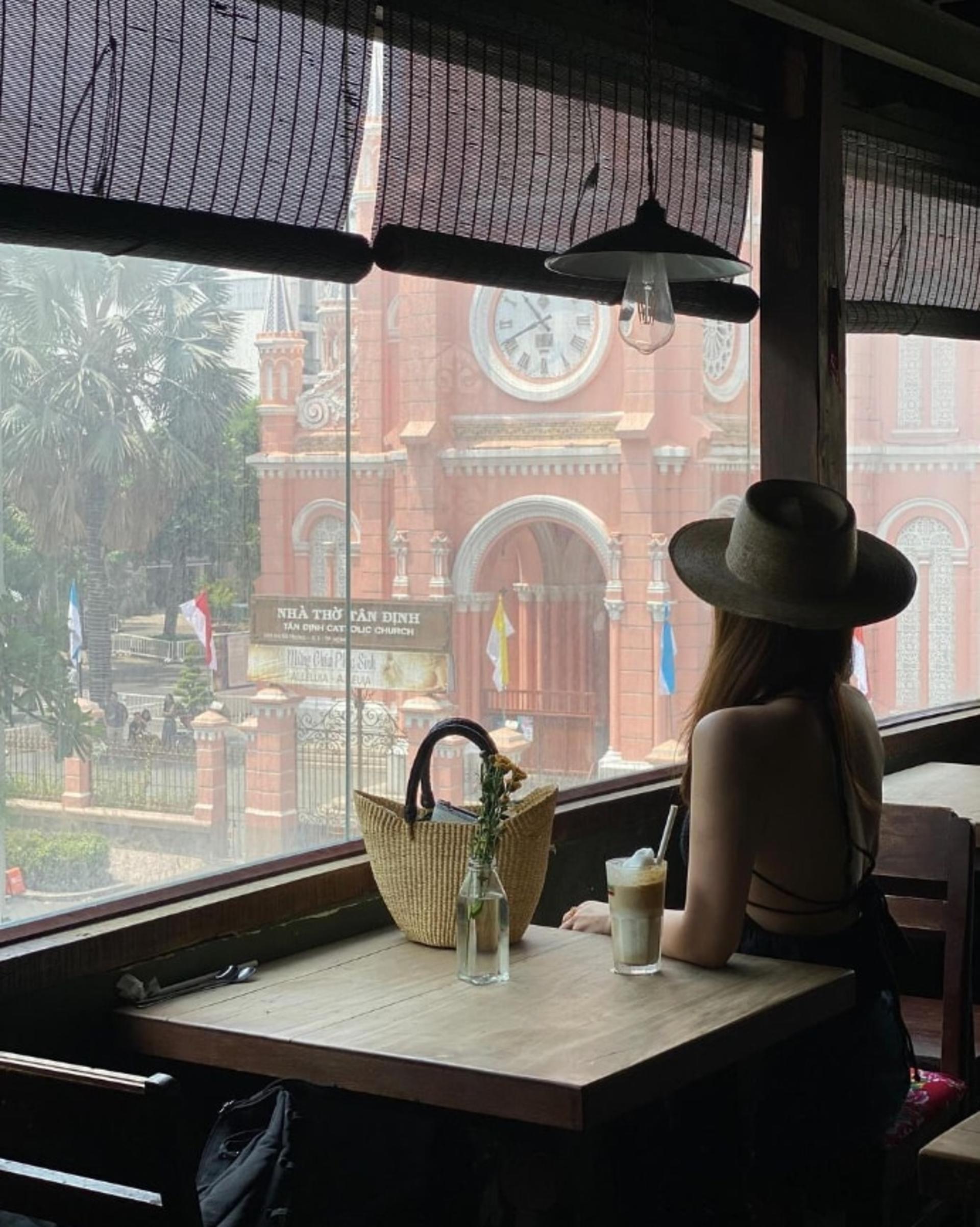 Half day Instagram Cafe Tour in Ho Chi Minh - Thumbnail 3