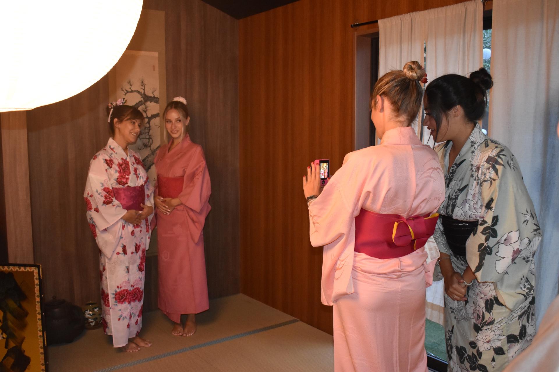Kyoto: Private Tea Ceremony, Calligraphy, & Kimono Experience - Thumbnail 5