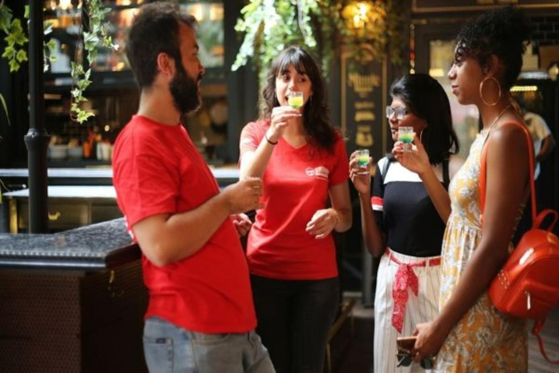 Athens highlights, drinks, and Meze delights night walking tour - Thumbnail 3