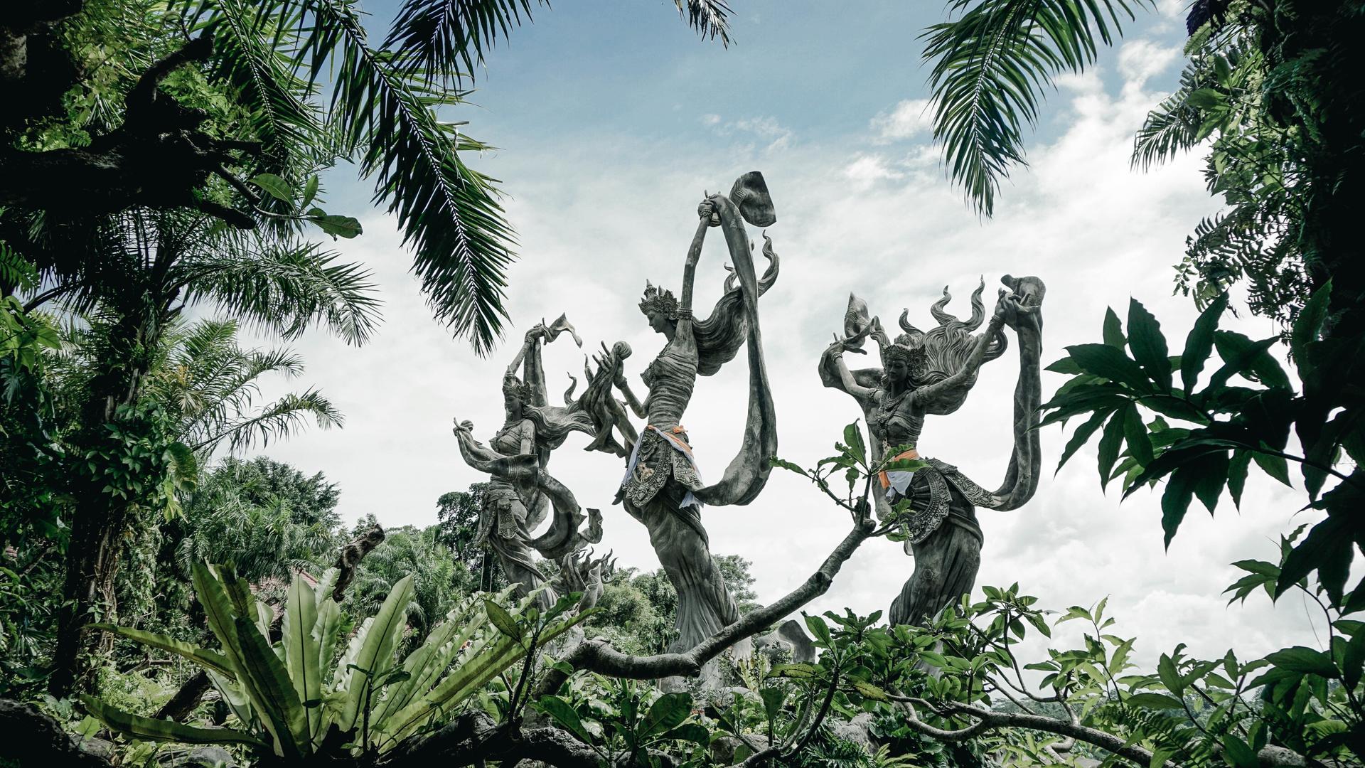 Taman Dedari Restaurant Dining Experience in Ubud - Image 1