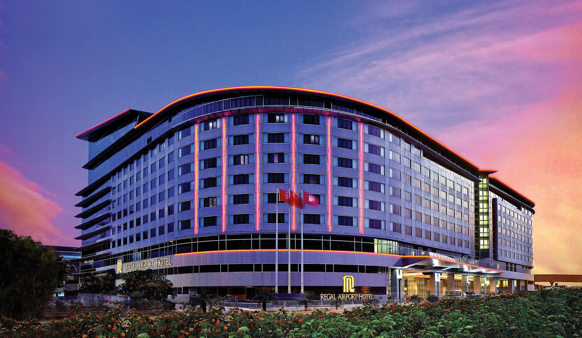 Regal Airport Hotel OM Spa - Thai Massage & Spa Experience | Thai Massage | Signature Massage | Spa | Chek Lap Kok - Thumbnail 2