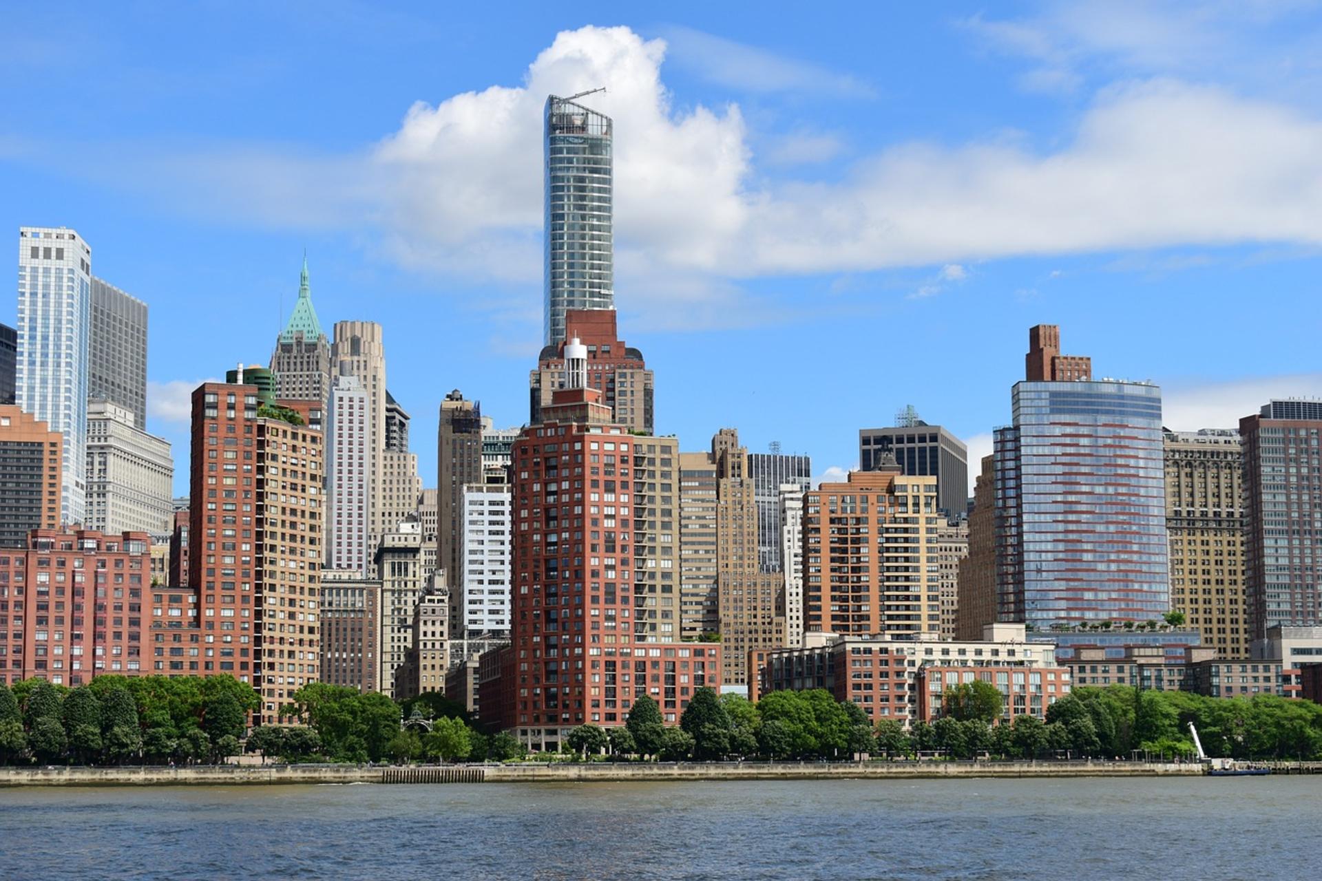 New York Manhattan Half-Day Walking Tour with 9/11 Ground Zero - Thumbnail 9