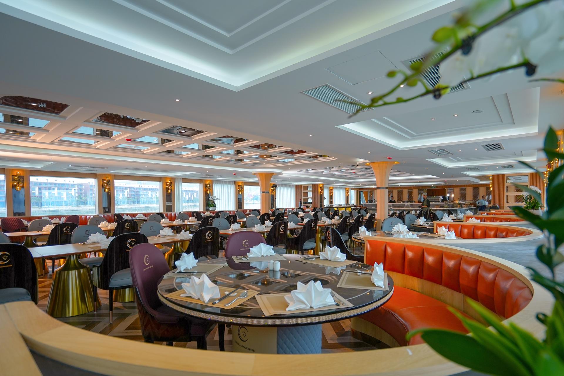 Luna Halong Day Cruise: Ha Long Bay, Sung Sot, Ti Top - Thumbnail 7