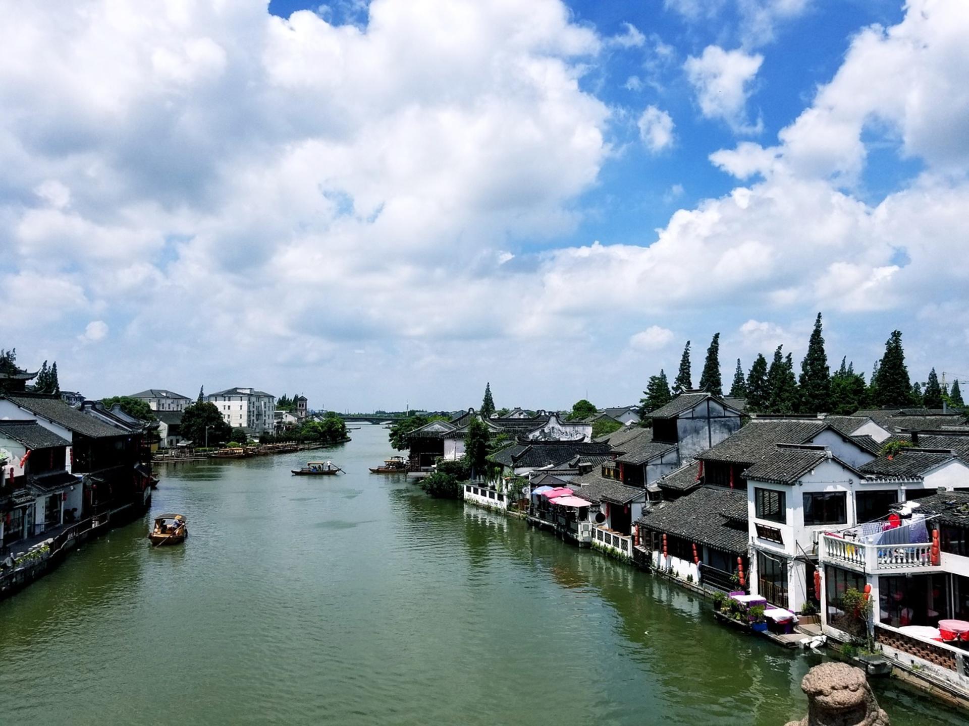 Shanghai To/From Zhujiajiao Scenic Area Private Transfer - Thumbnail 3
