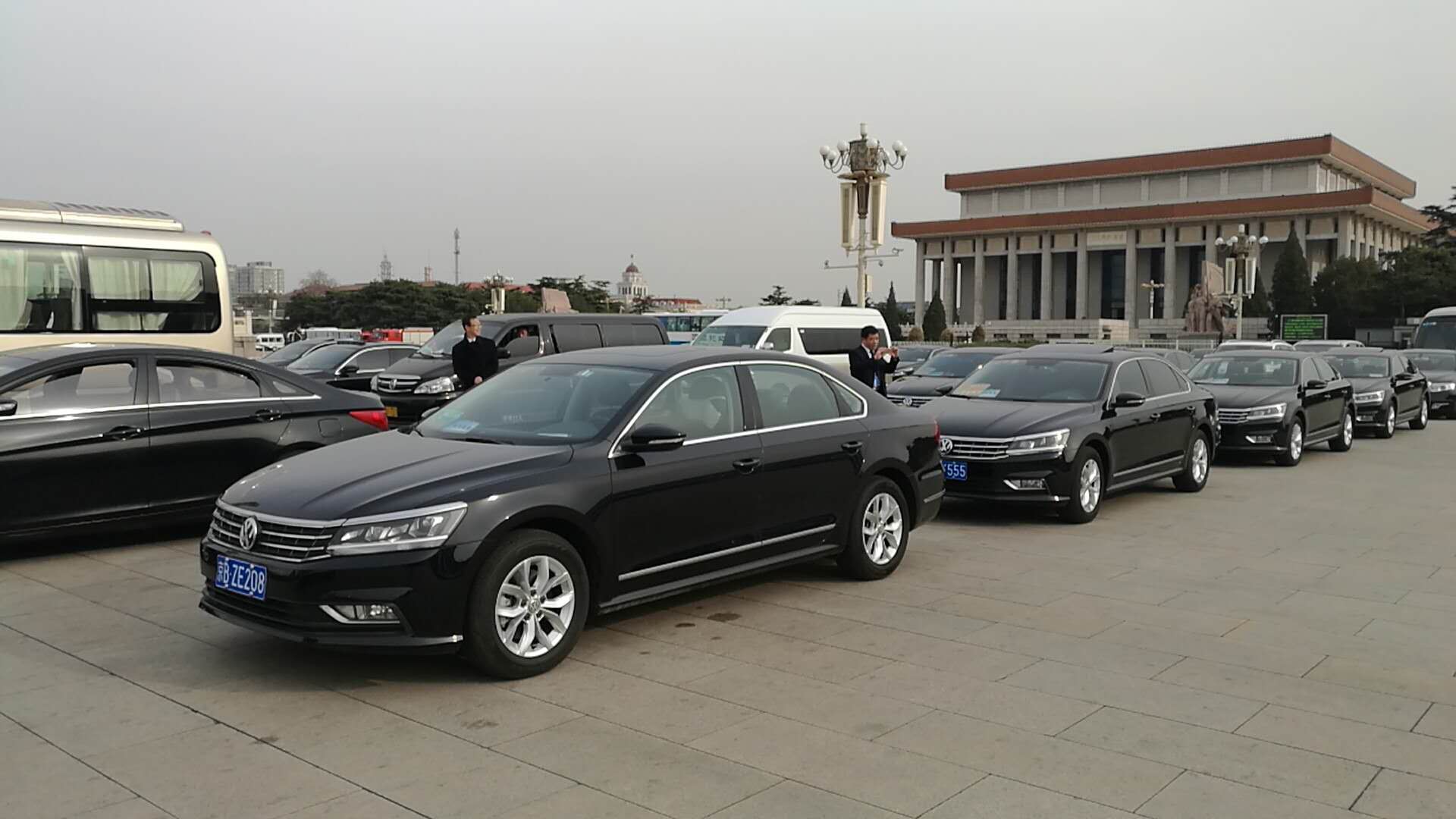 Private Car Charter for Badaling, Mutianyu, or Juyongguan Great Wall  - Thumbnail 3