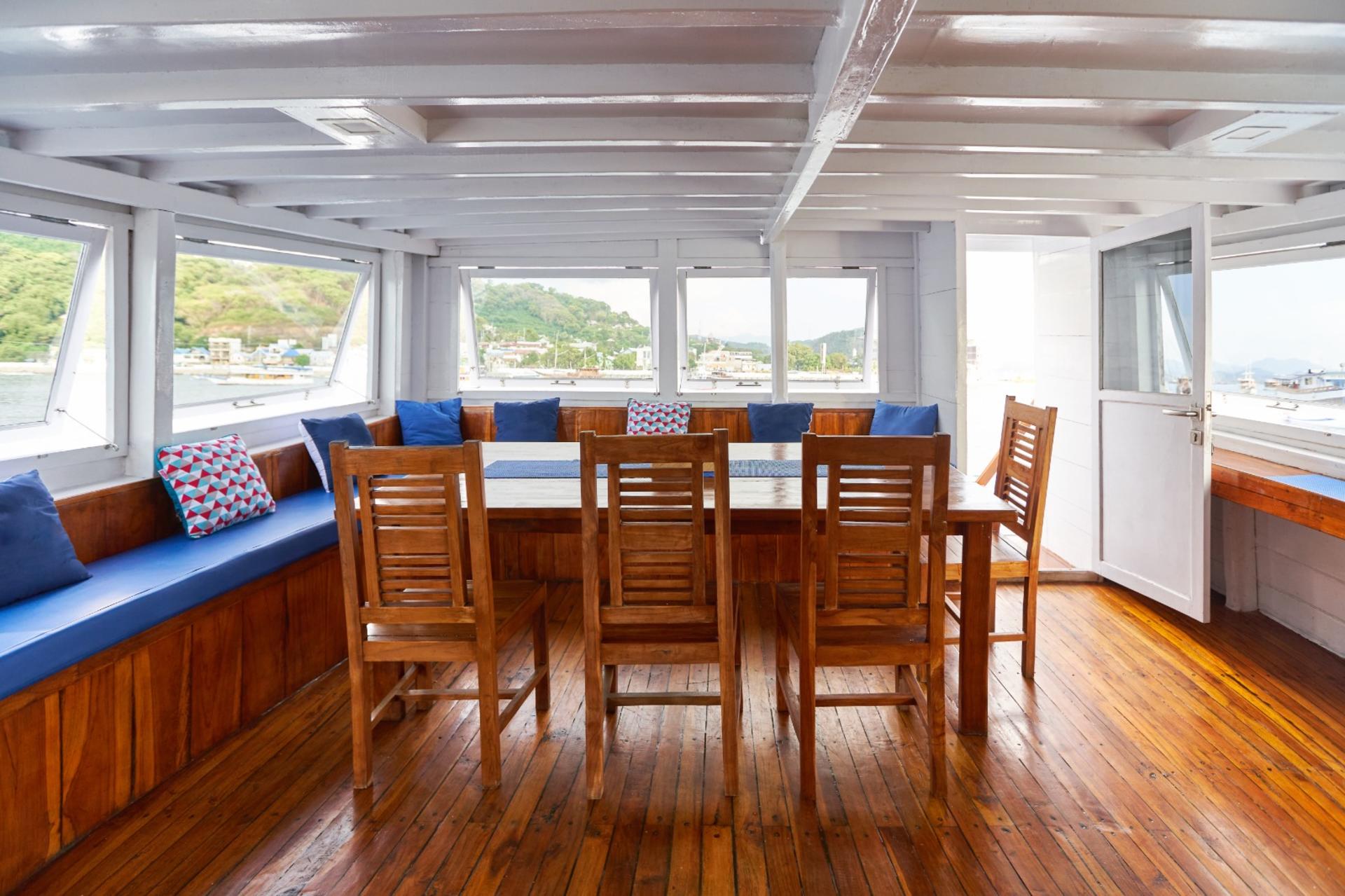 Labuan Bajo Multi-Day Phinisi Liveaboard Experience - Thumbnail 26