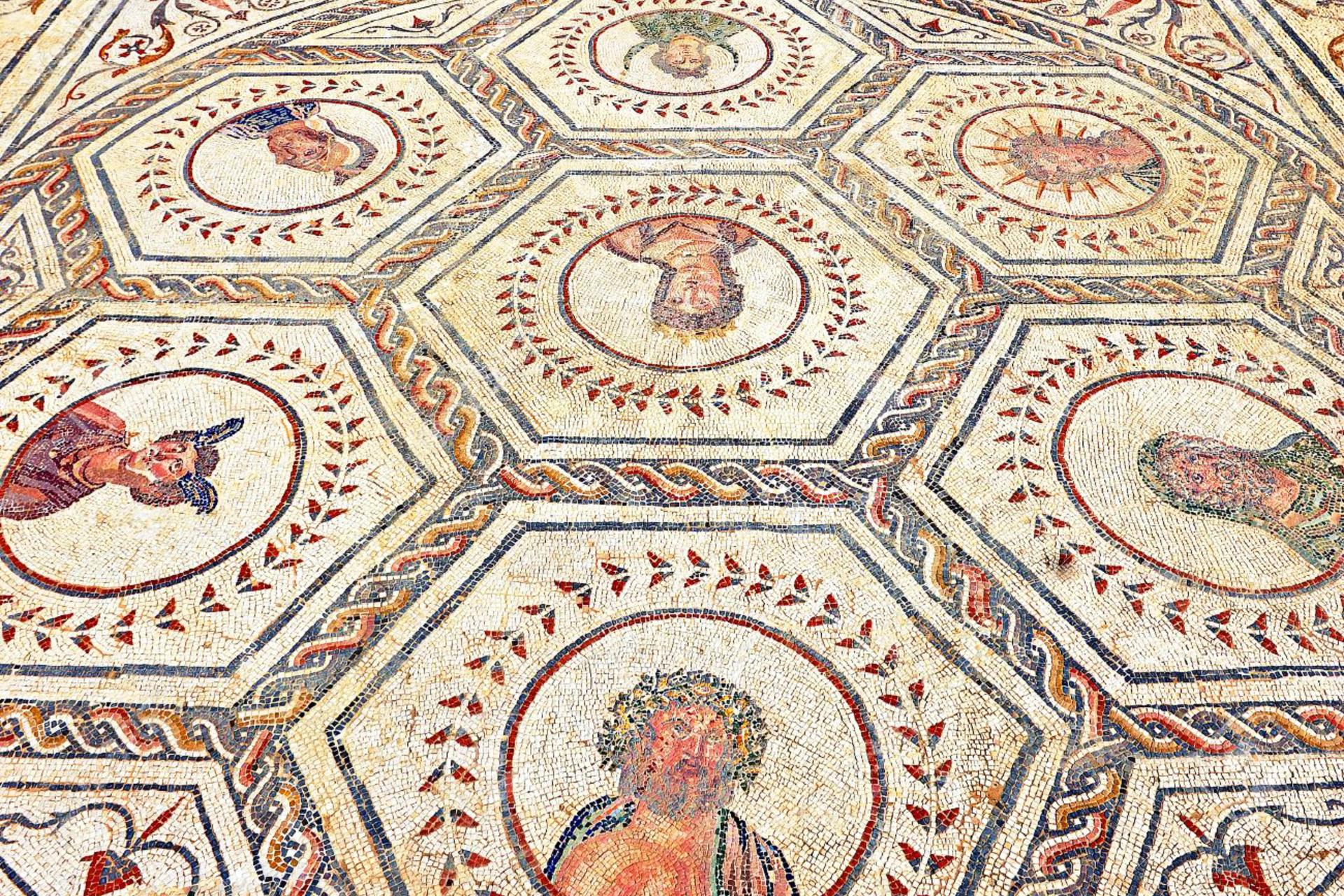 Ruins of Italica Walking Tour in Seville - Thumbnail 10