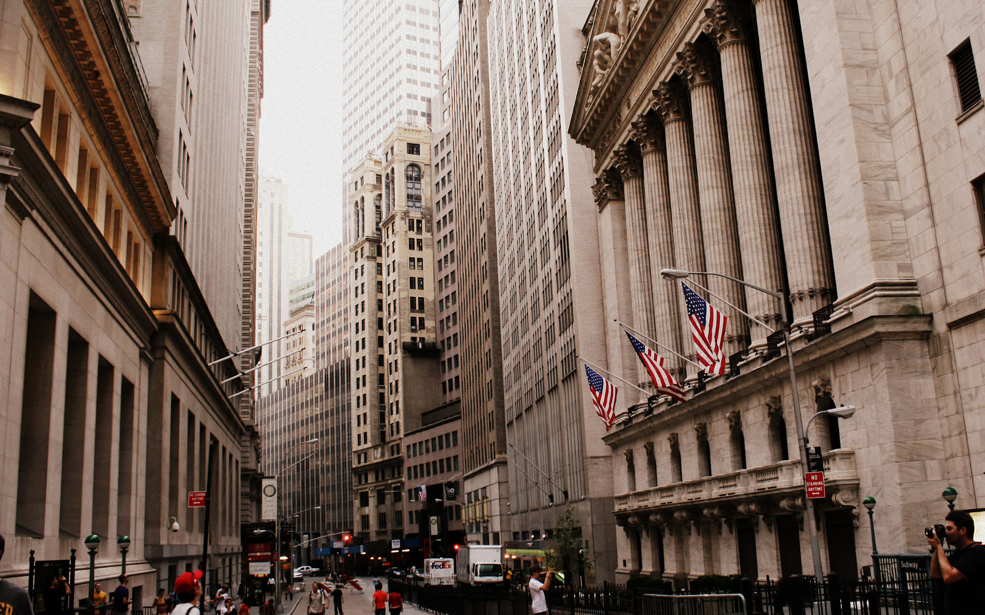 New York Wall St and Midtown Half-Day Walking Tour - Thumbnail 3