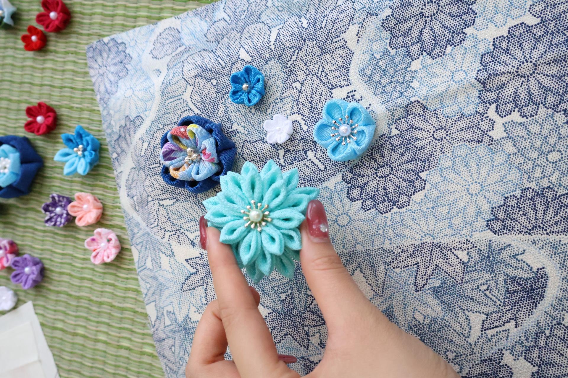 Kyoto: Kimono Flower Art Workshop - Thumbnail 4